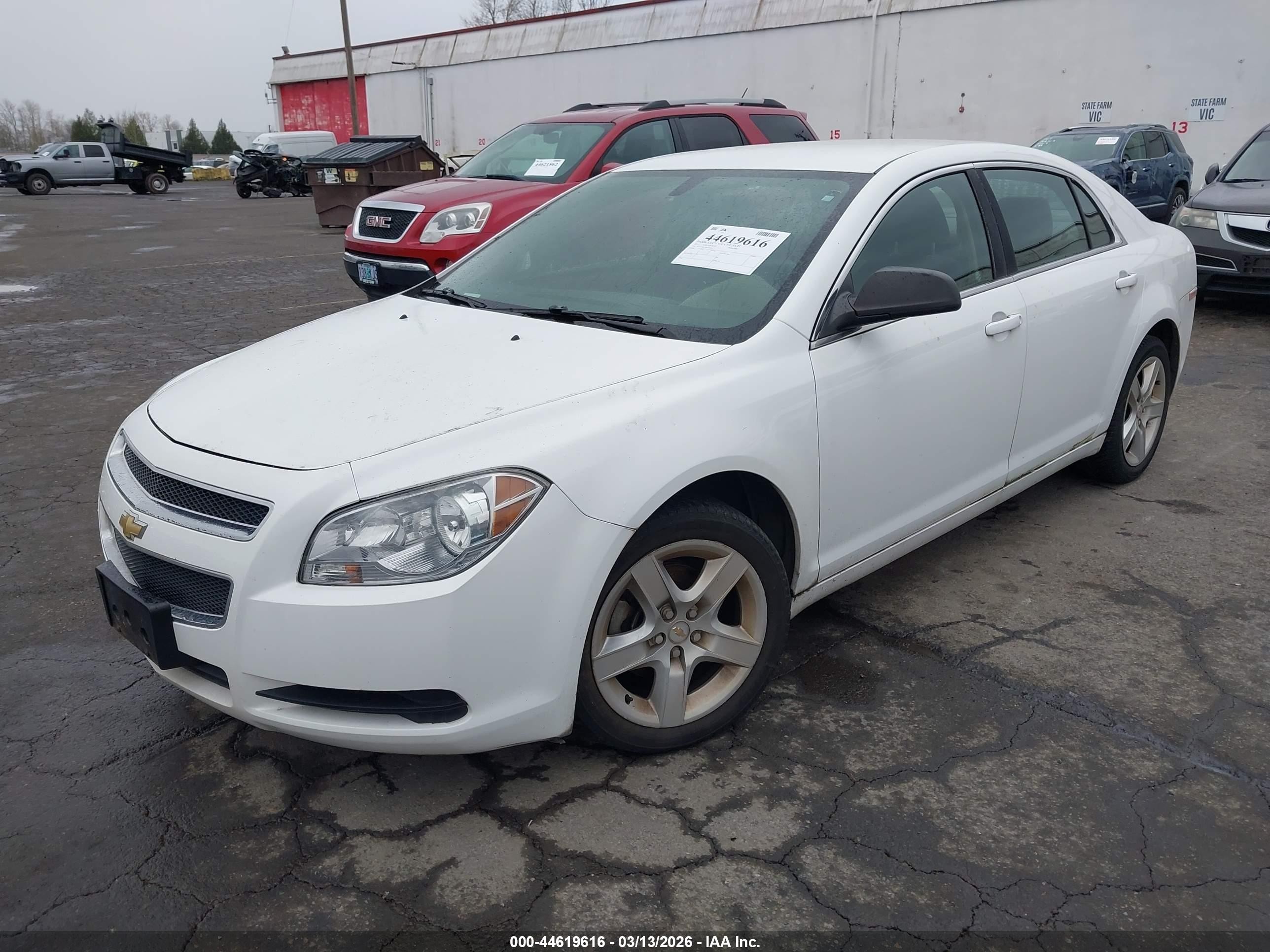 2011 Chevrolet Malibu Ls White vin: 1G1ZA5EU3BF375824