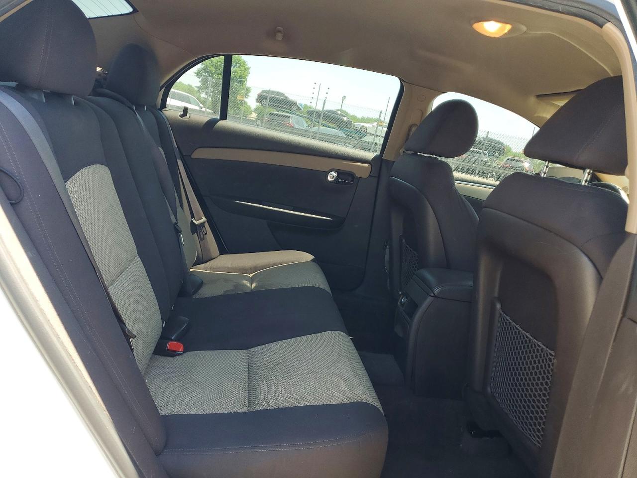 2012 Chevrolet Malibu 1lt White vin: 1G1ZA5EU6CF398354