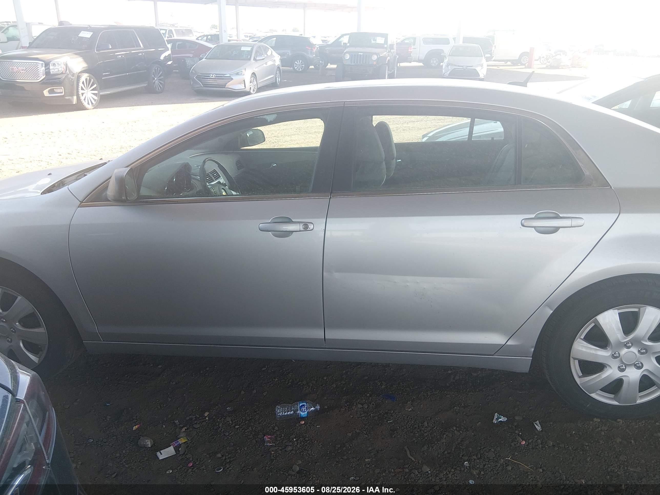 2011 Chevrolet Malibu Ls Silver vin: 1G1ZA5EU7BF110128