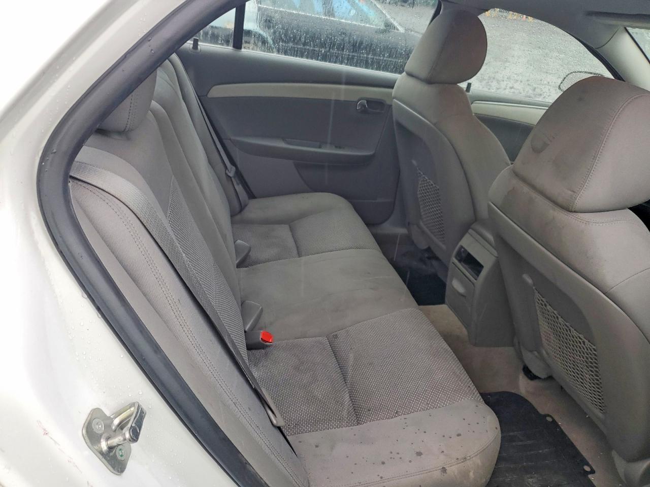 2012 Chevrolet Malibu Ls White vin: 1G1ZA5EU8CF393656
