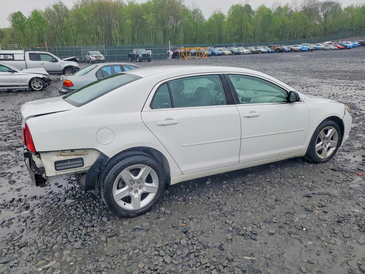 2012 Chevrolet Malibu Ls White vin: 1G1ZA5EU8CF393656