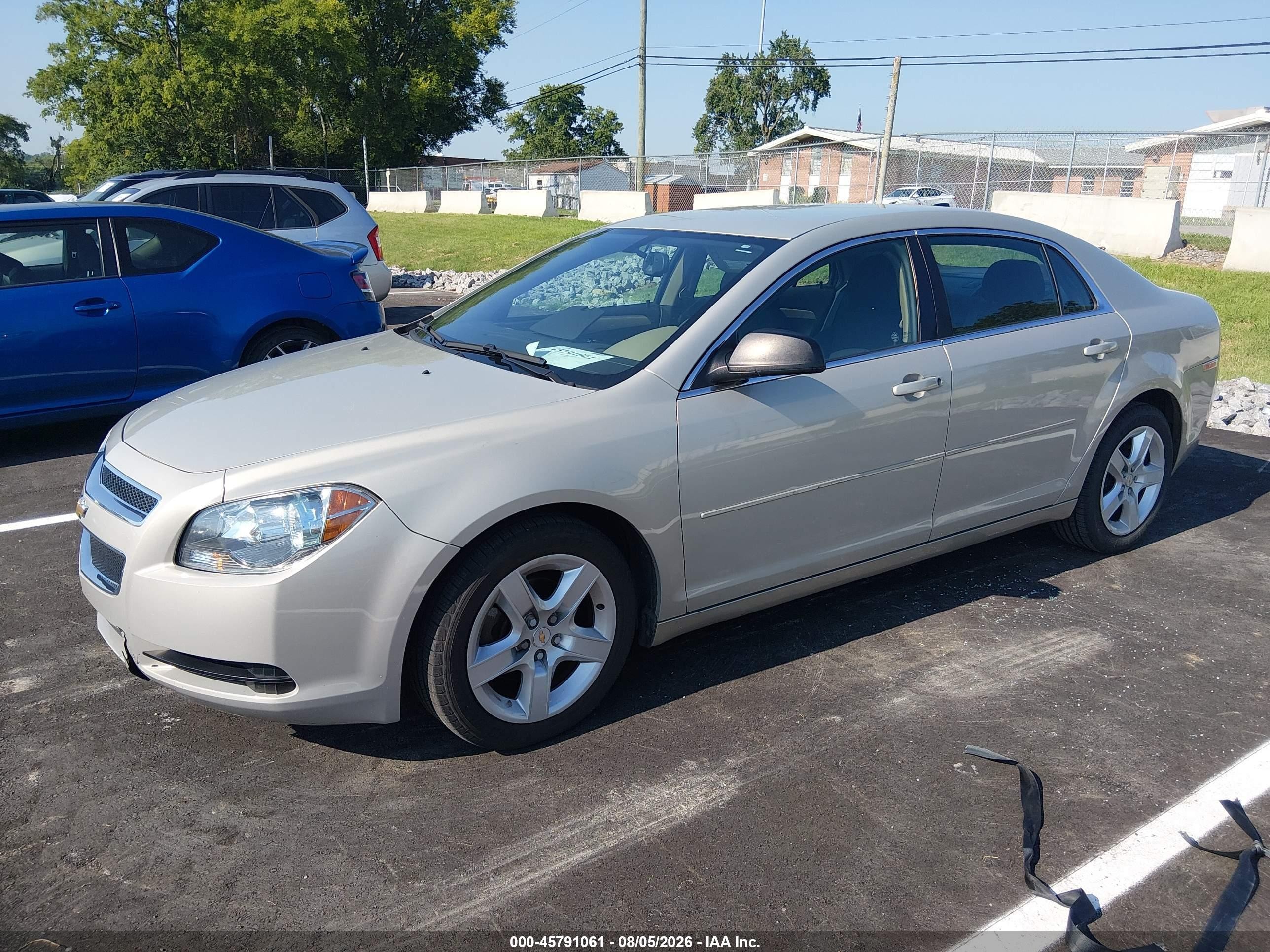 2012 Chevrolet Malibu Ls Gold vin: 1G1ZB5E00CF186446