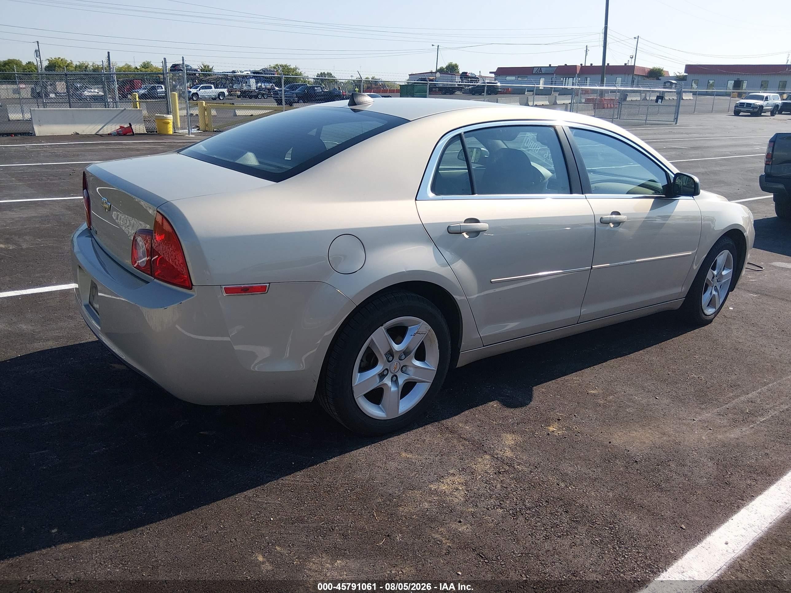2012 Chevrolet Malibu Ls Gold vin: 1G1ZB5E00CF186446