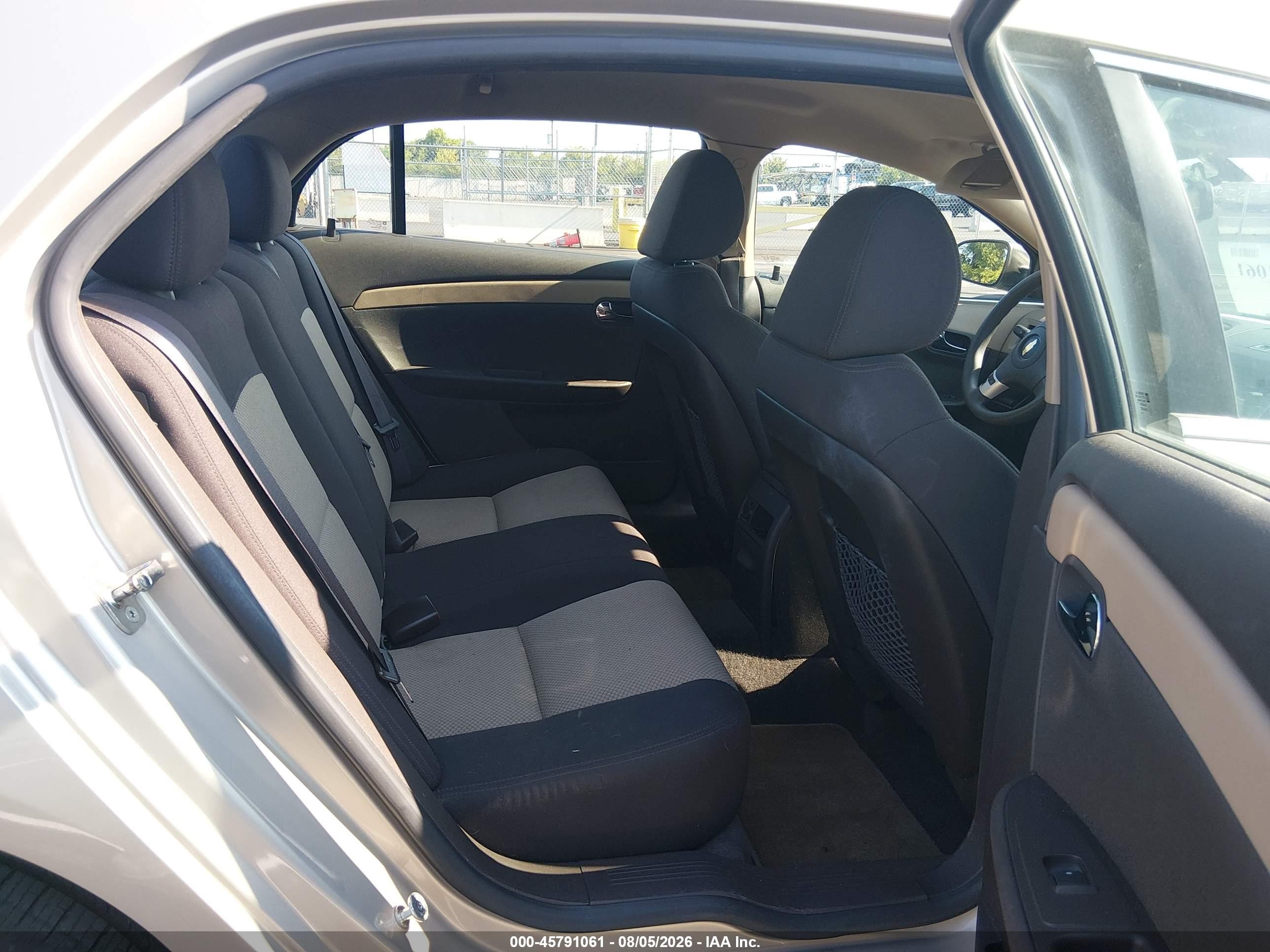 2012 Chevrolet Malibu Ls Gold vin: 1G1ZB5E00CF186446