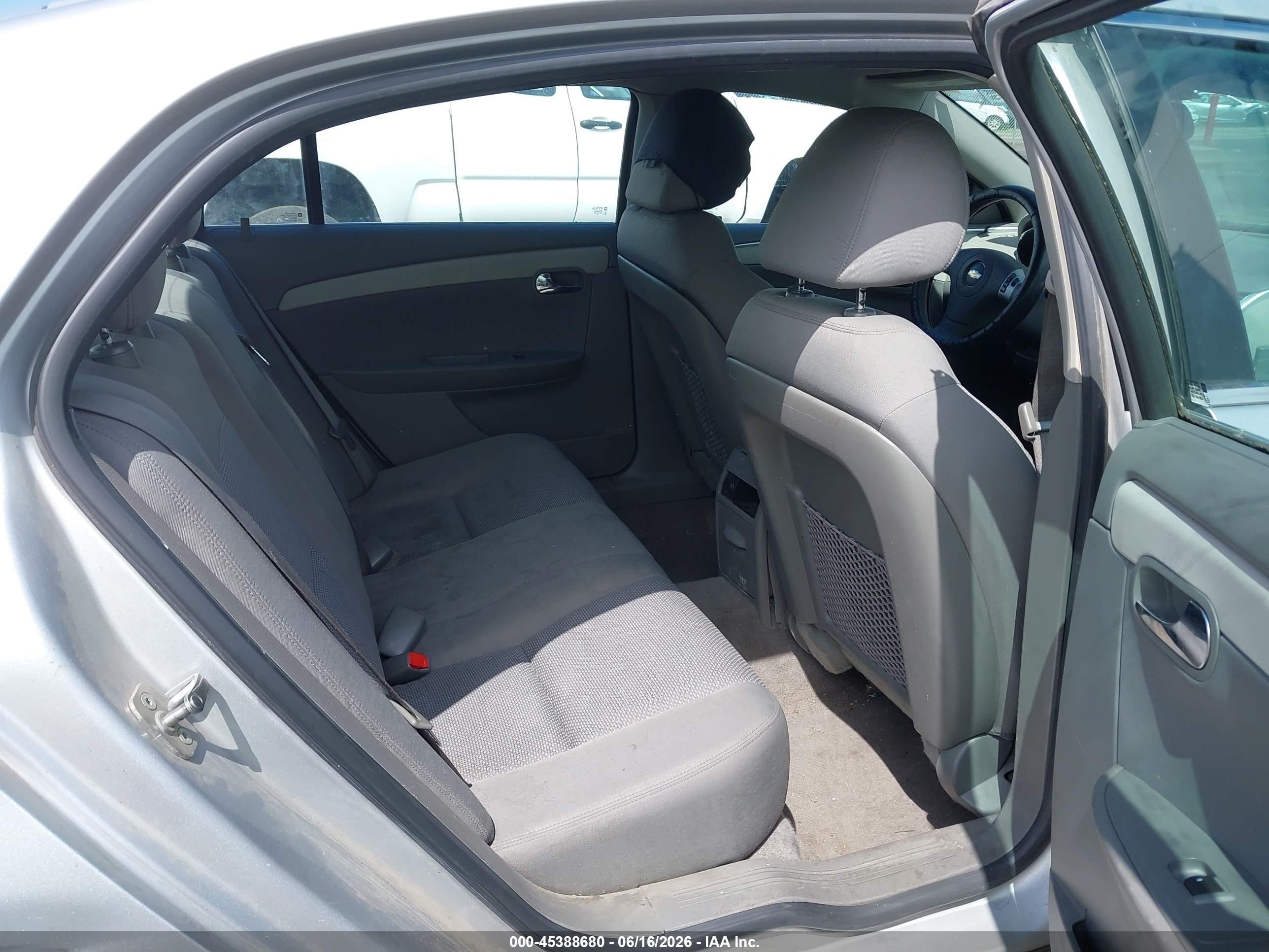 2012 Chevrolet Malibu Ls Silver vin: 1G1ZB5E01CF169431