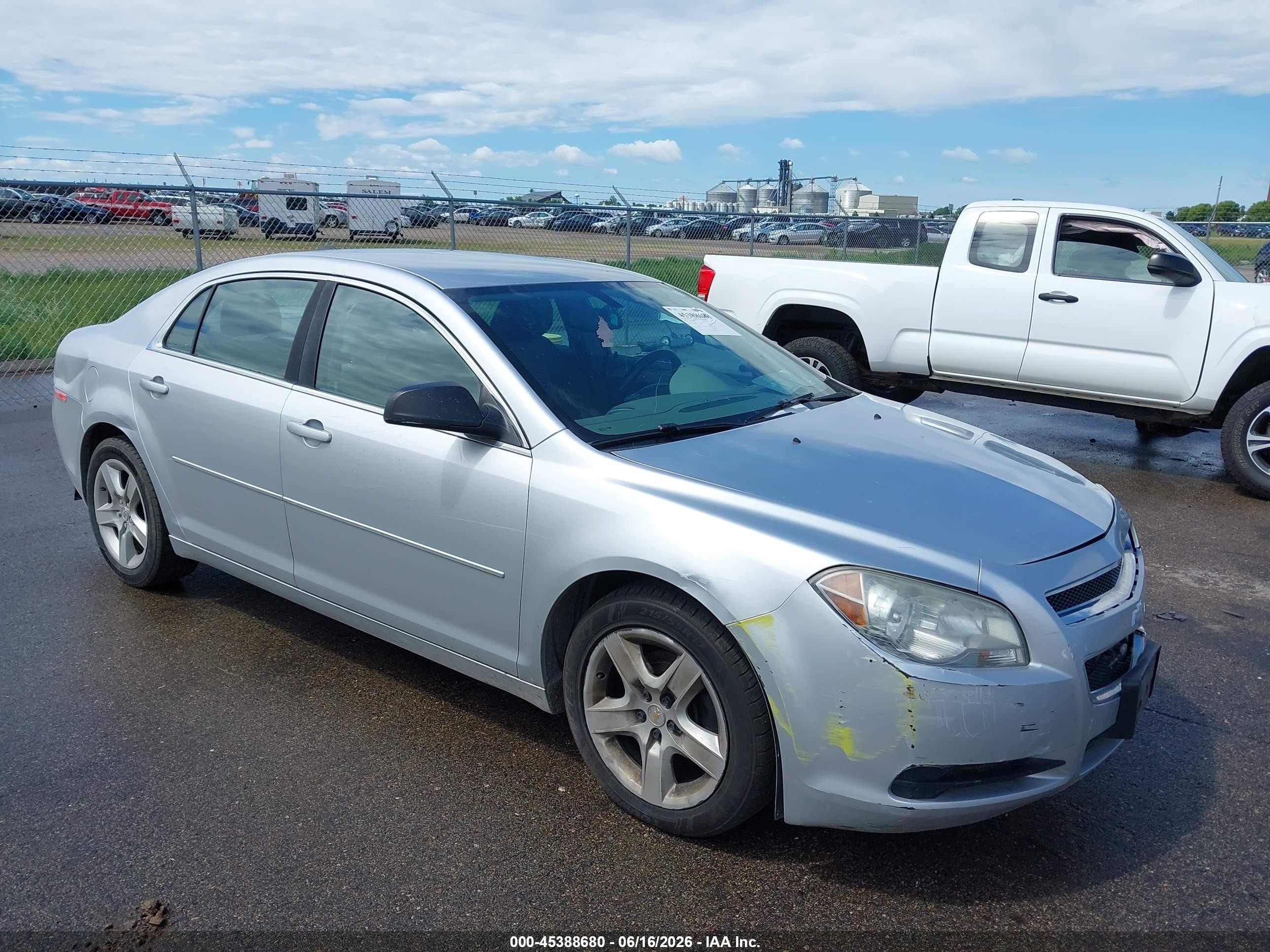 2012 Chevrolet Malibu Ls Silver vin: 1G1ZB5E01CF169431