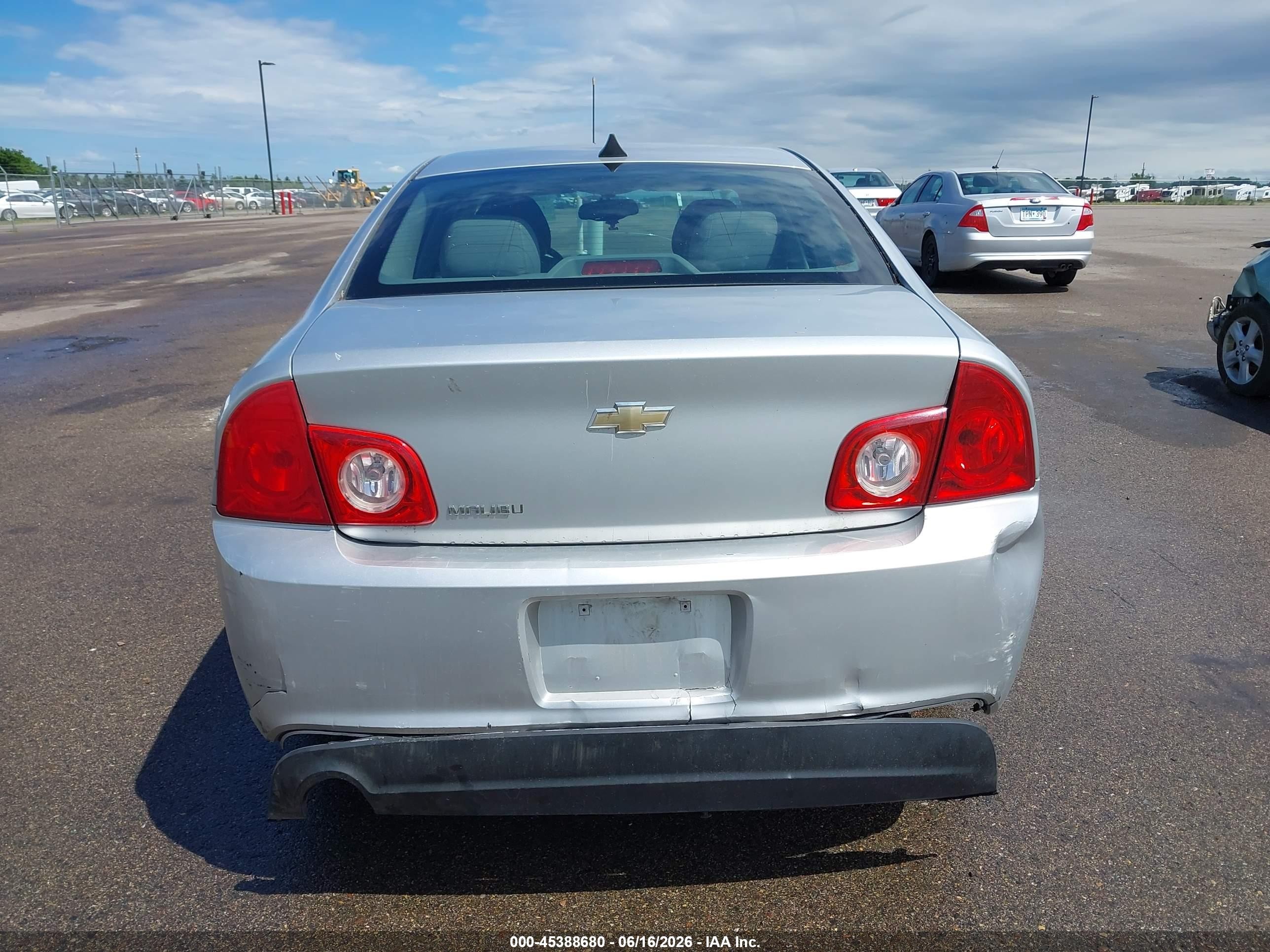 2012 Chevrolet Malibu Ls Silver vin: 1G1ZB5E01CF169431