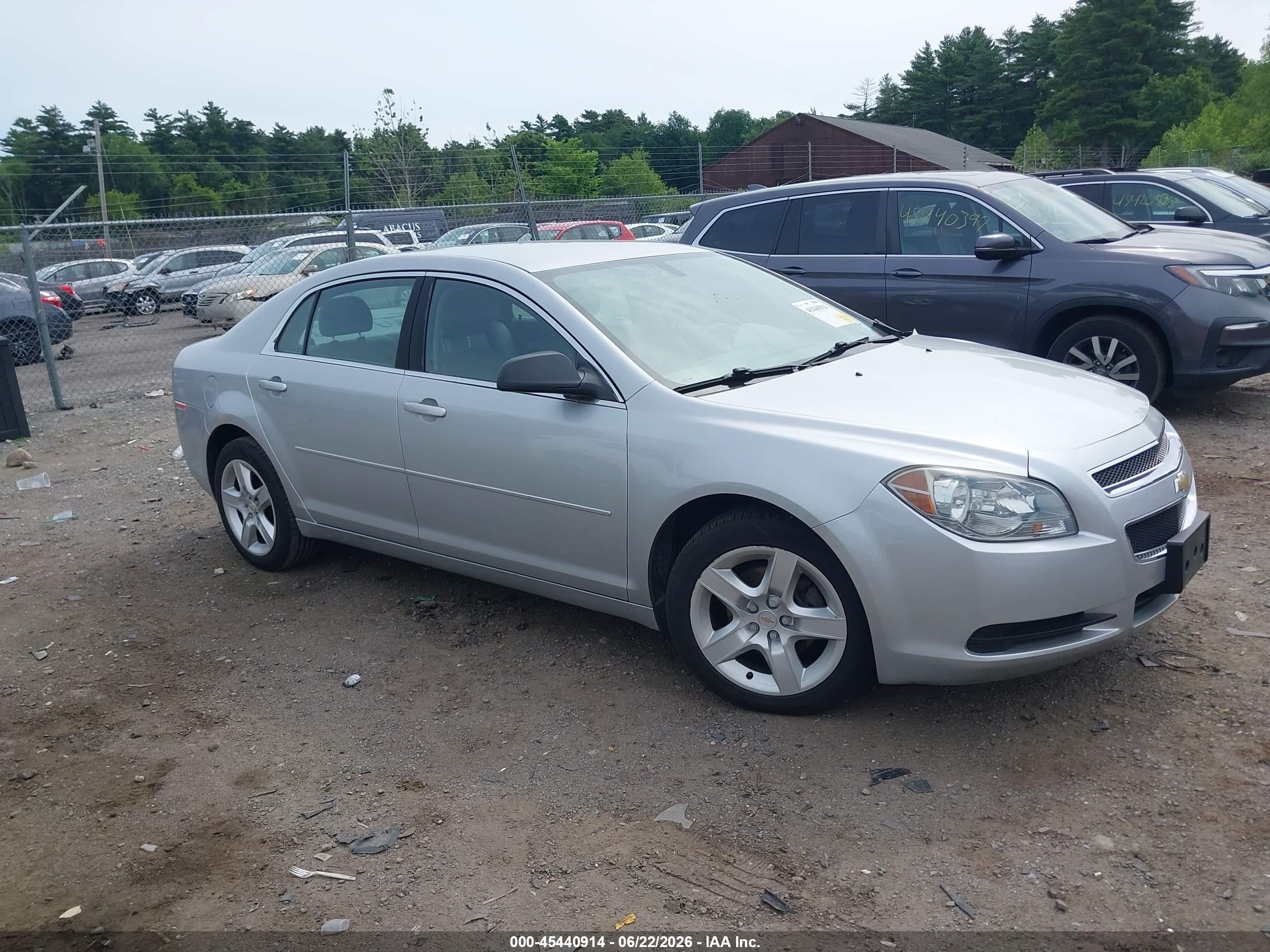 2012 Chevrolet Malibu Ls Silver vin: 1G1ZB5E02CF231127