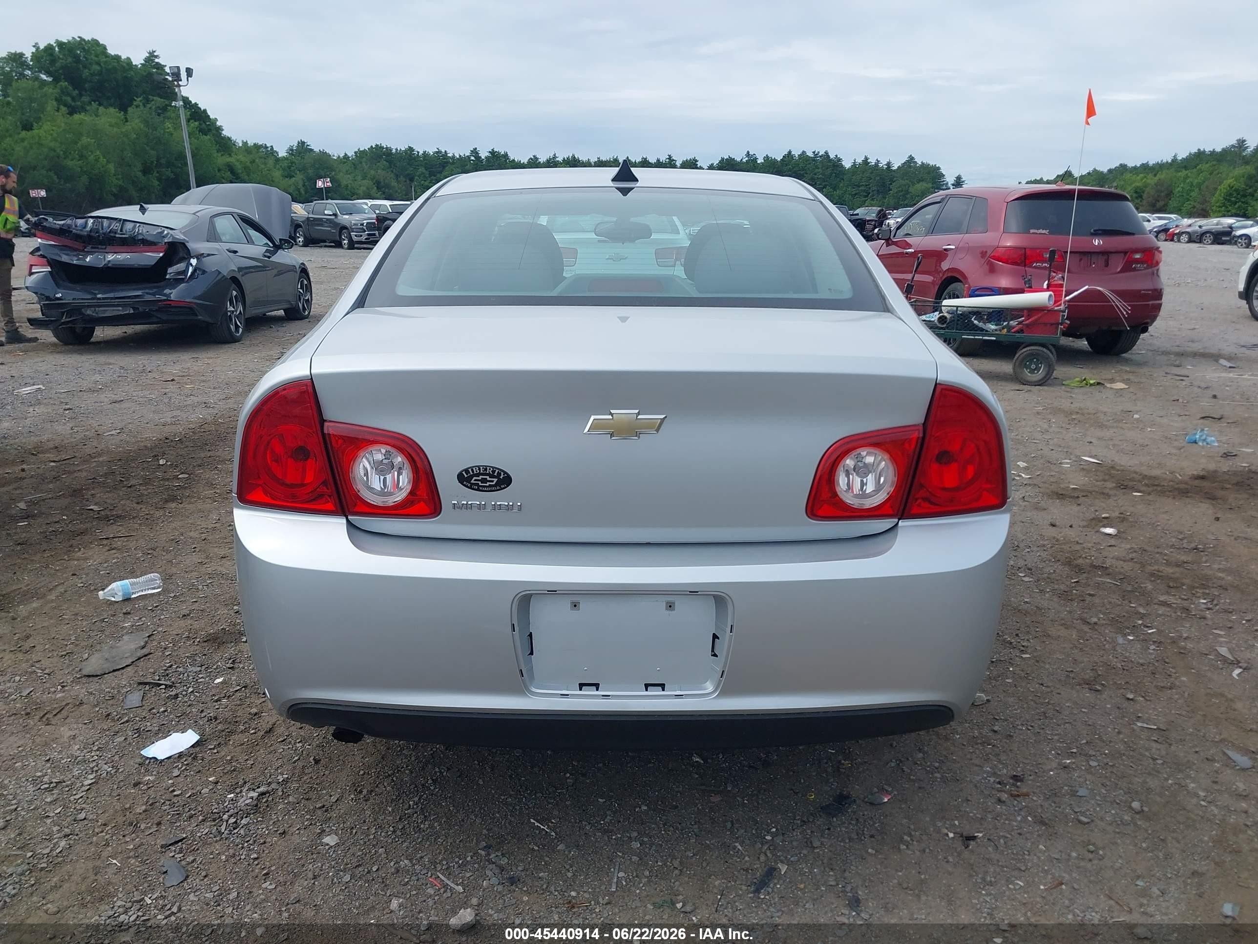 2012 Chevrolet Malibu Ls Silver vin: 1G1ZB5E02CF231127
