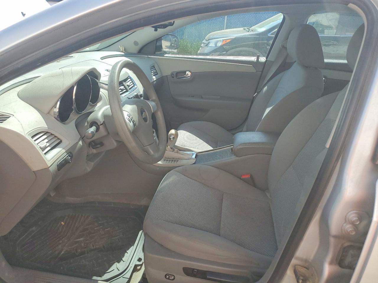 2010 Chevrolet Malibu Ls Silver vin: 1G1ZB5E04AF213760