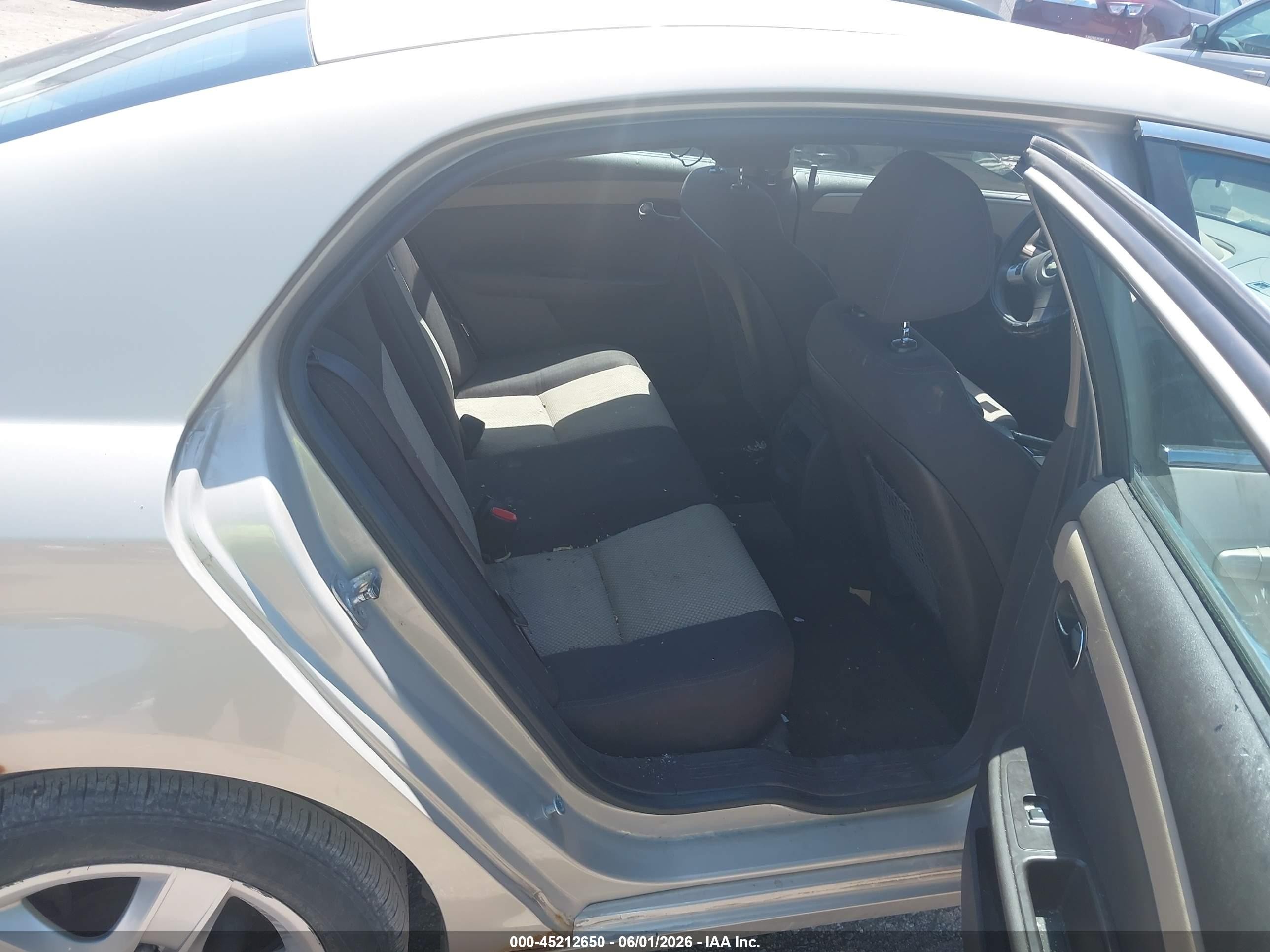 2012 Chevrolet Malibu Ls Gold vin: 1G1ZB5E04CF156527