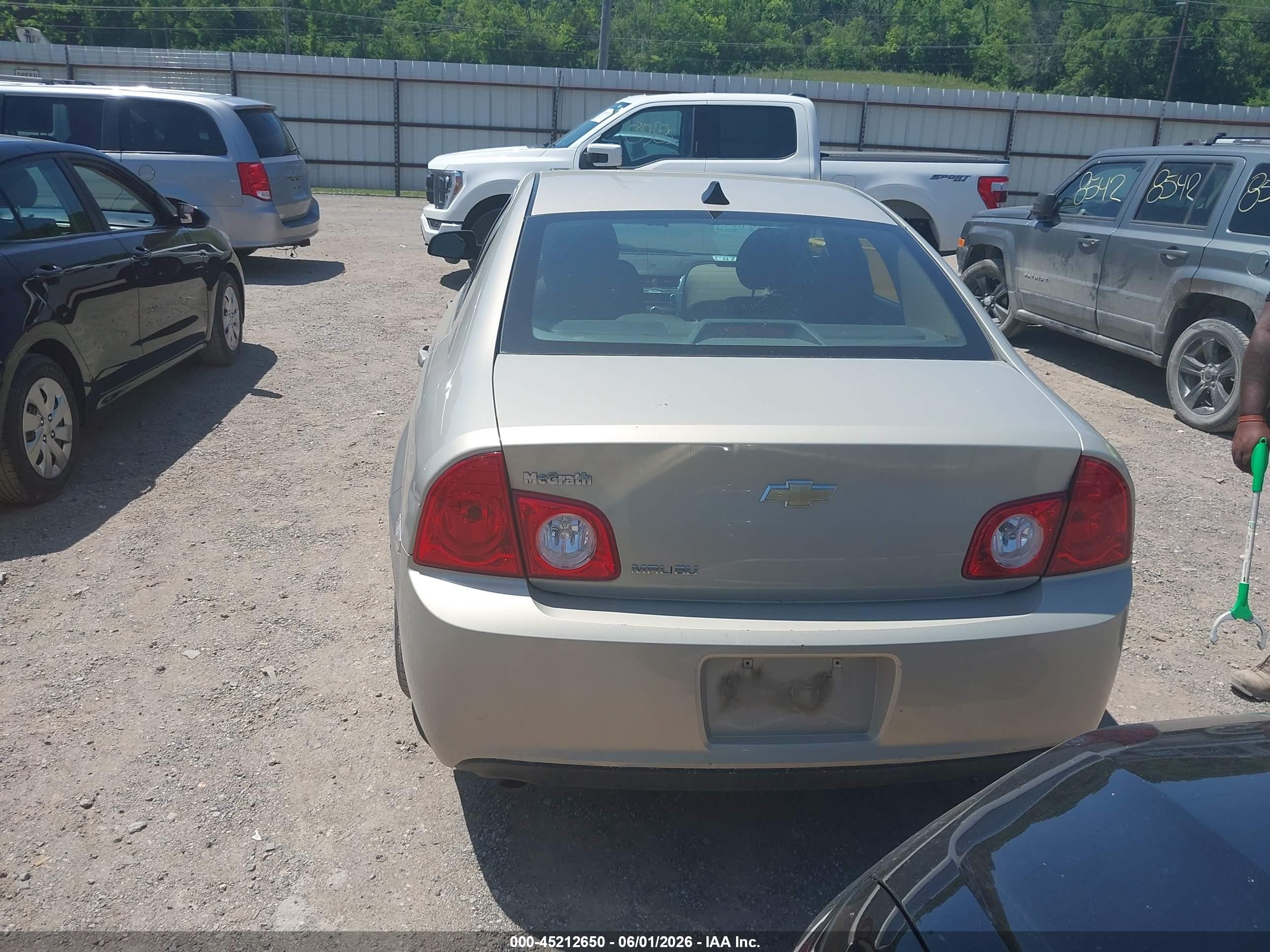 2012 Chevrolet Malibu Ls Gold vin: 1G1ZB5E04CF156527