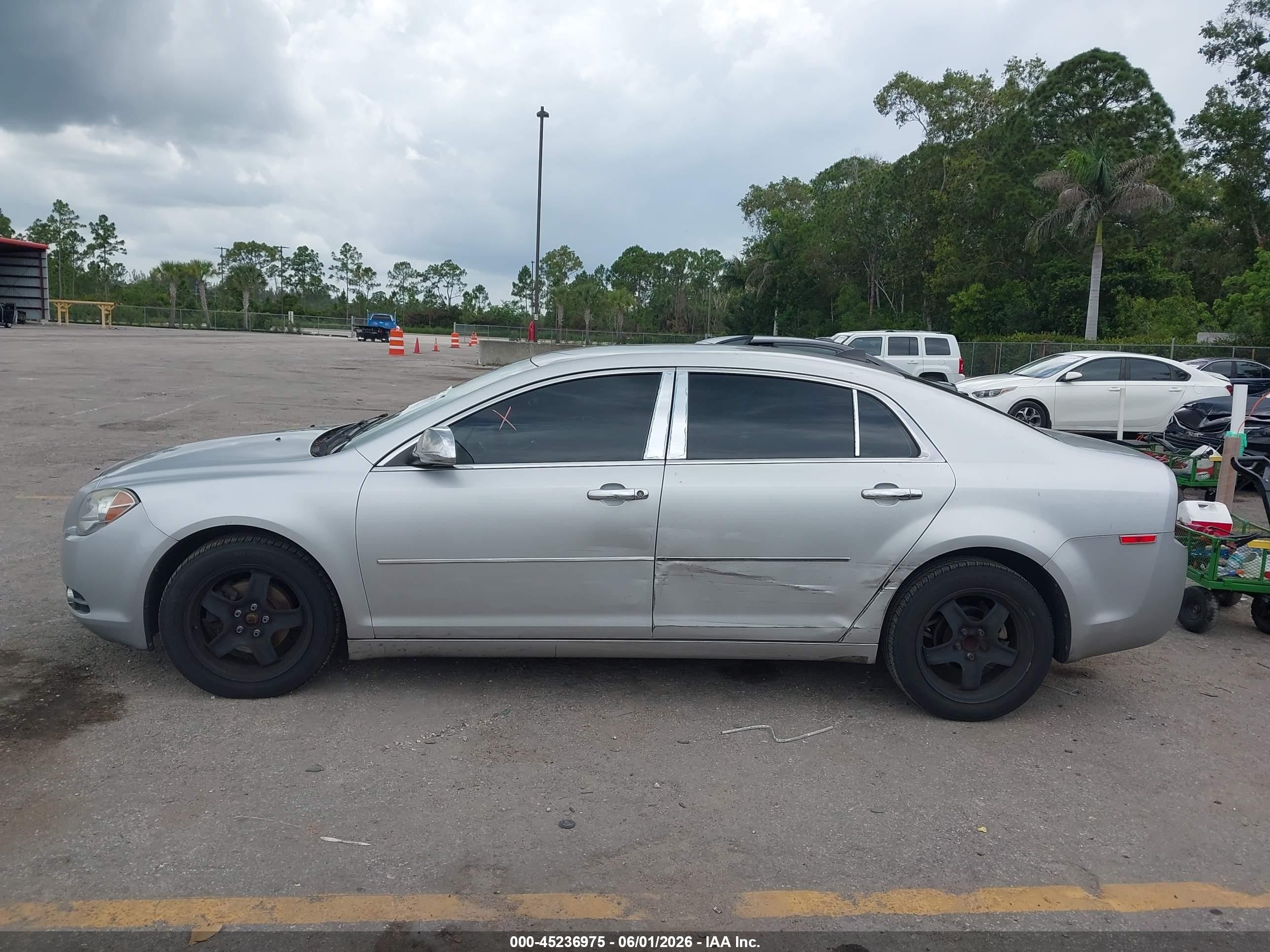2012 Chevrolet Malibu Ls Silver vin: 1G1ZB5E04CF168337