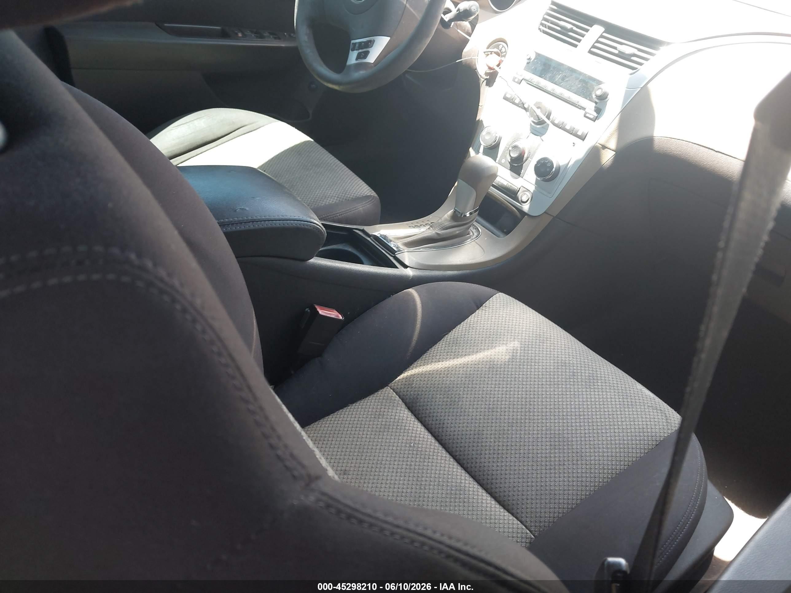 2012 Chevrolet Malibu Ls Champagne vin: 1G1ZB5E05CF113217