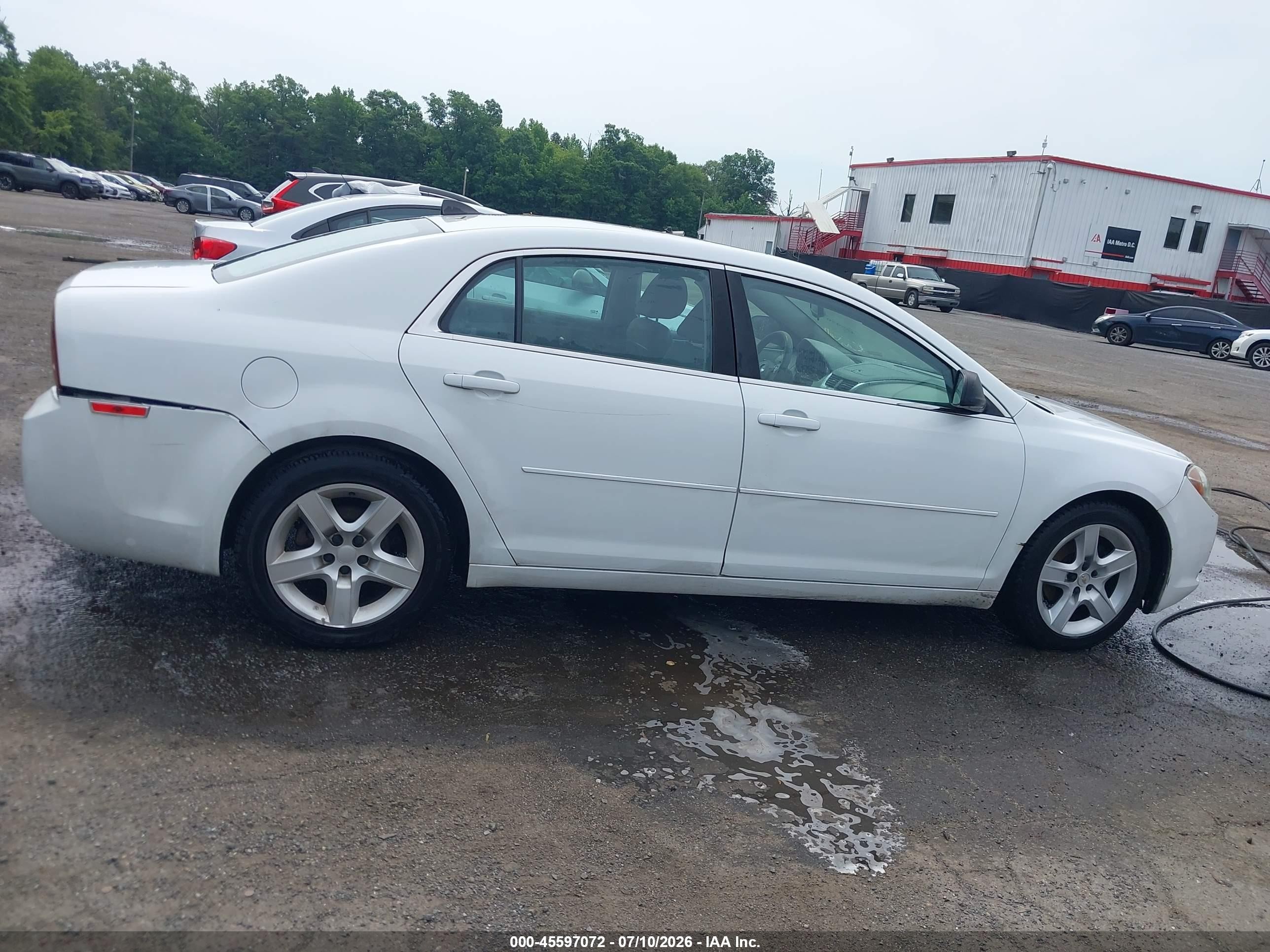 2012 Chevrolet Malibu Ls White vin: 1G1ZB5E05CF177662