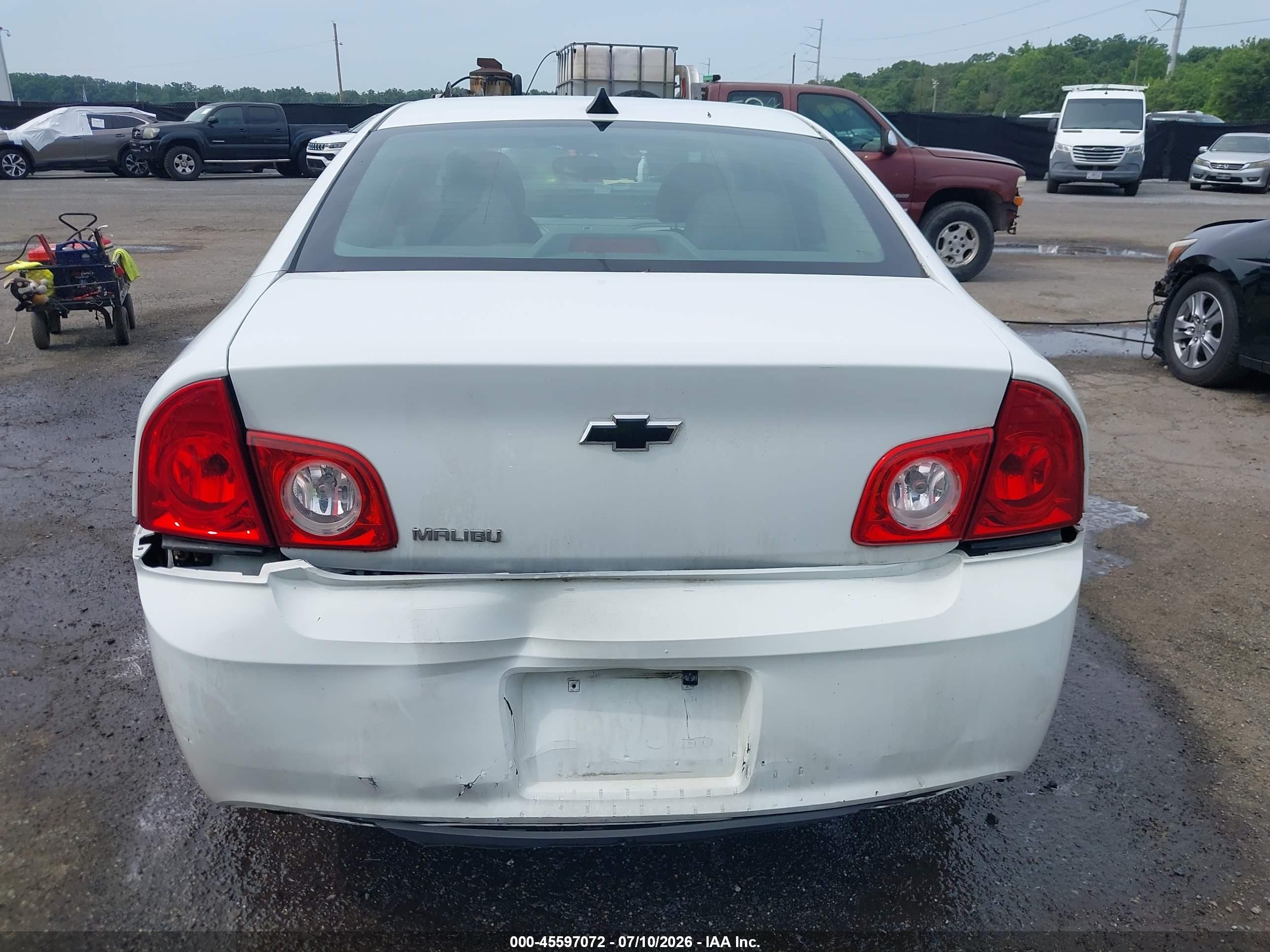 2012 Chevrolet Malibu Ls White vin: 1G1ZB5E05CF177662