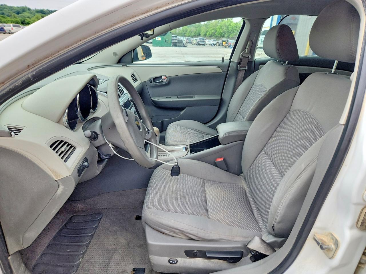 2012 Chevrolet Malibu Ls White vin: 1G1ZB5E06CF305004