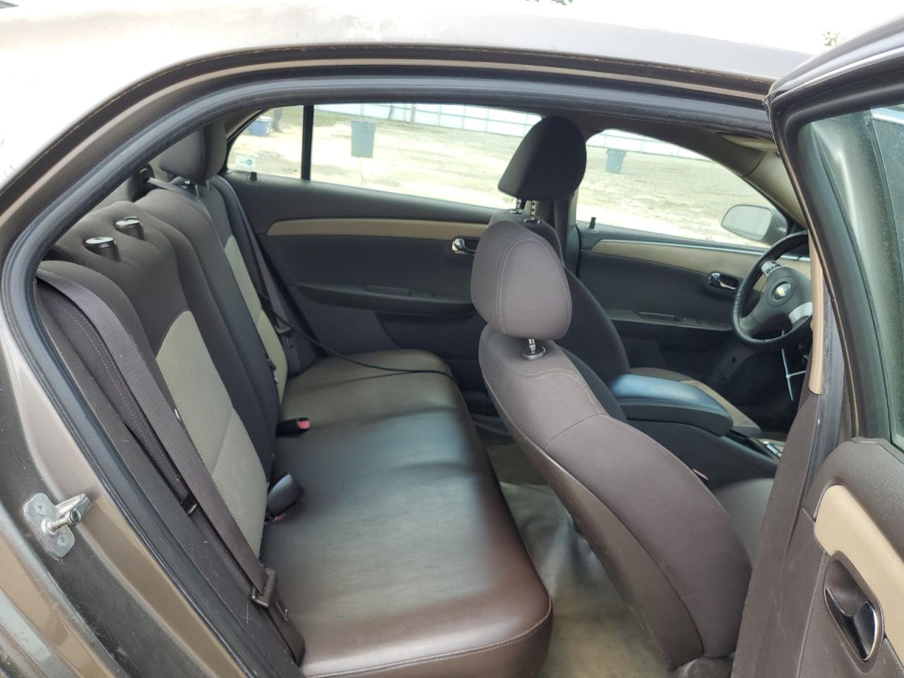 2010 Chevrolet Malibu Ls Gray vin: 1G1ZB5E07AF251676