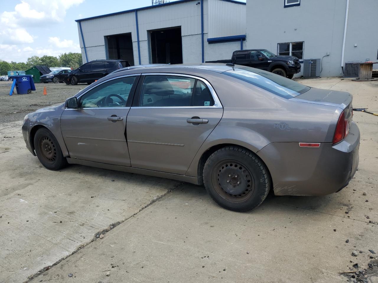 2010 Chevrolet Malibu Ls Gray vin: 1G1ZB5E07AF251676