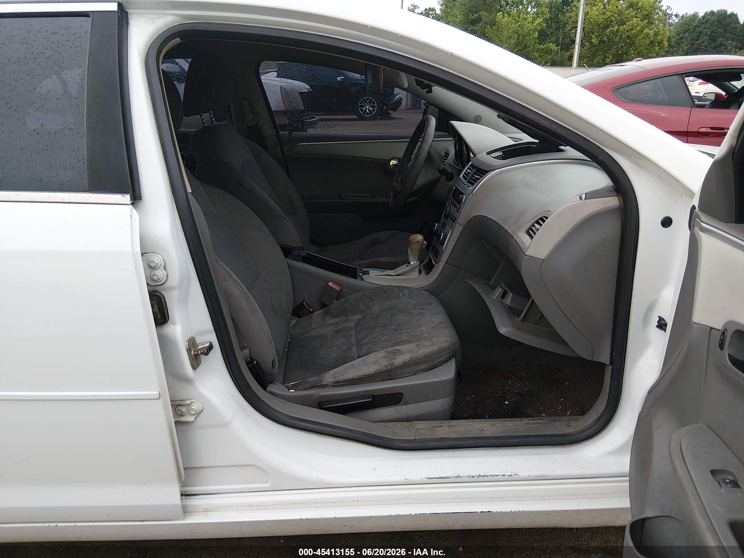 2012 Chevrolet Malibu Ls White vin: 1G1ZB5E07CF192101