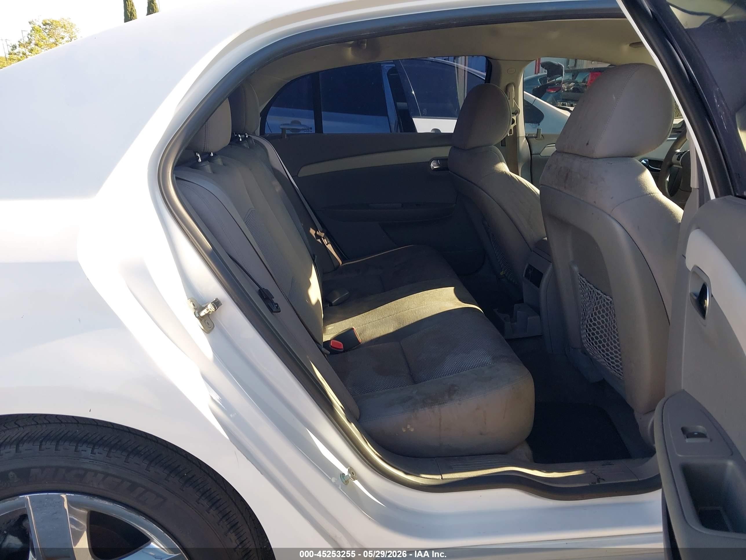 2012 Chevrolet Malibu Ls White vin: 1G1ZB5E07CF226912