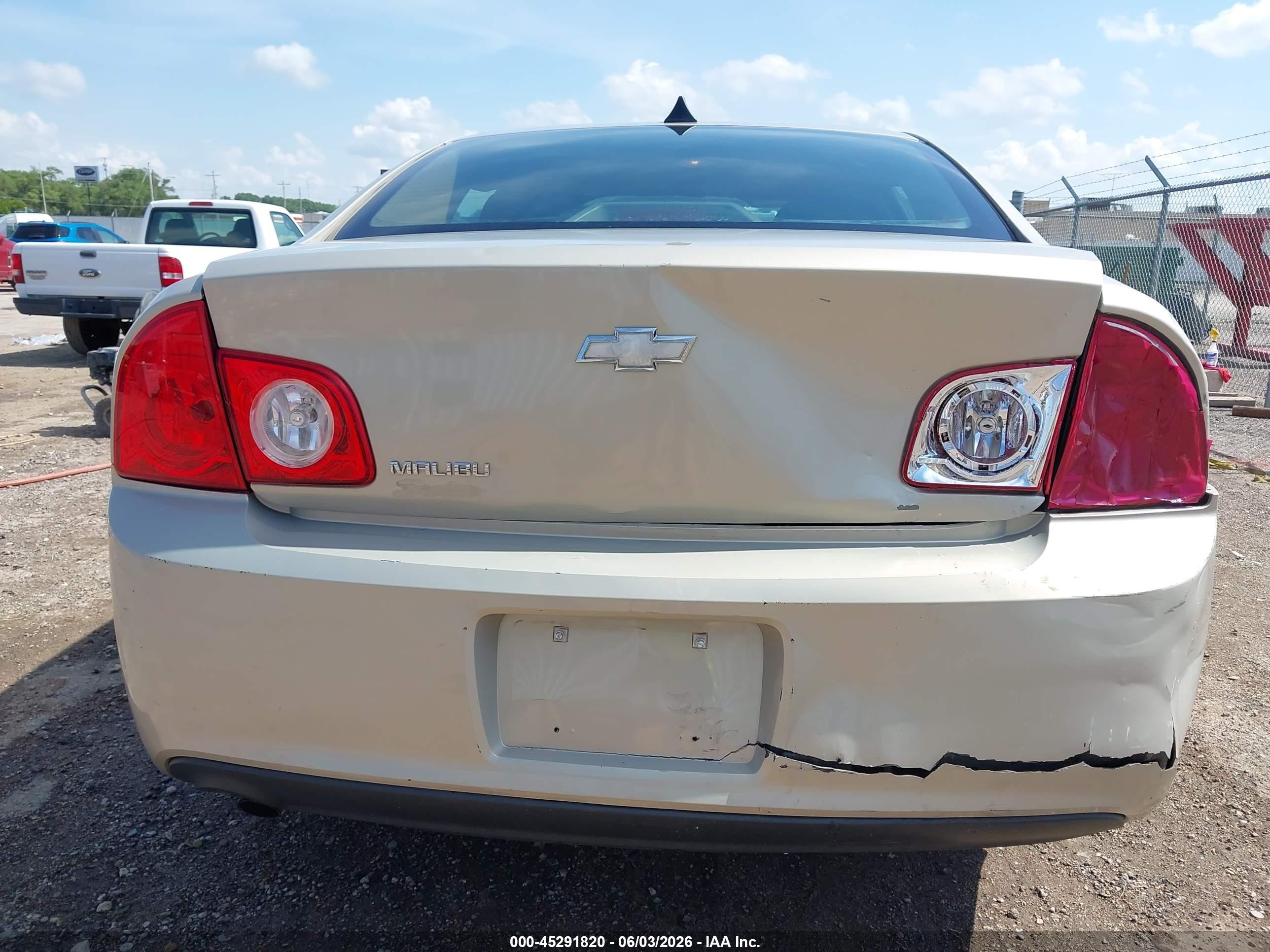2012 Chevrolet Malibu Ls Gold vin: 1G1ZB5E08CF110103
