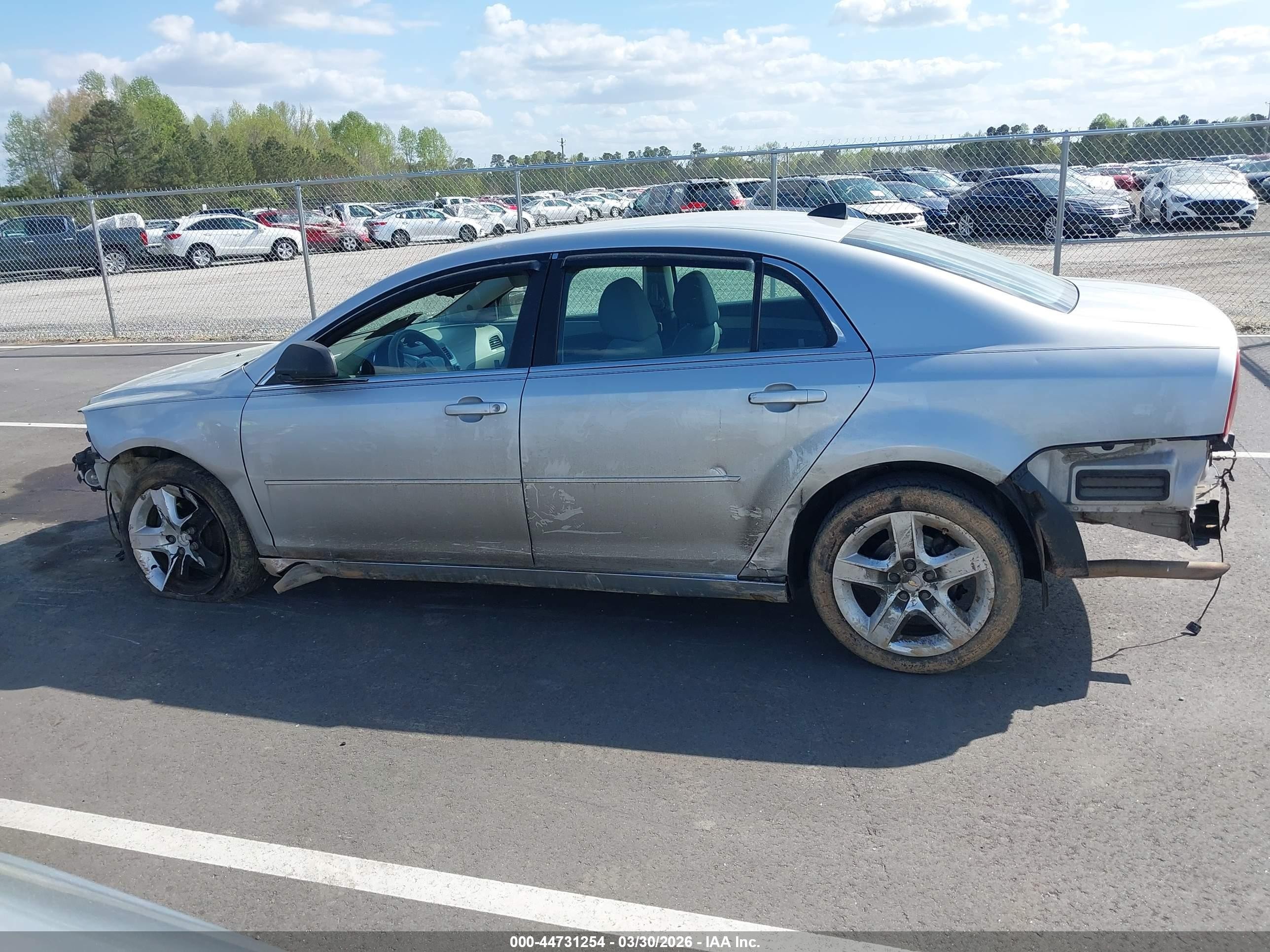 2012 Chevrolet Malibu Ls Silver vin: 1G1ZB5E08CF198487