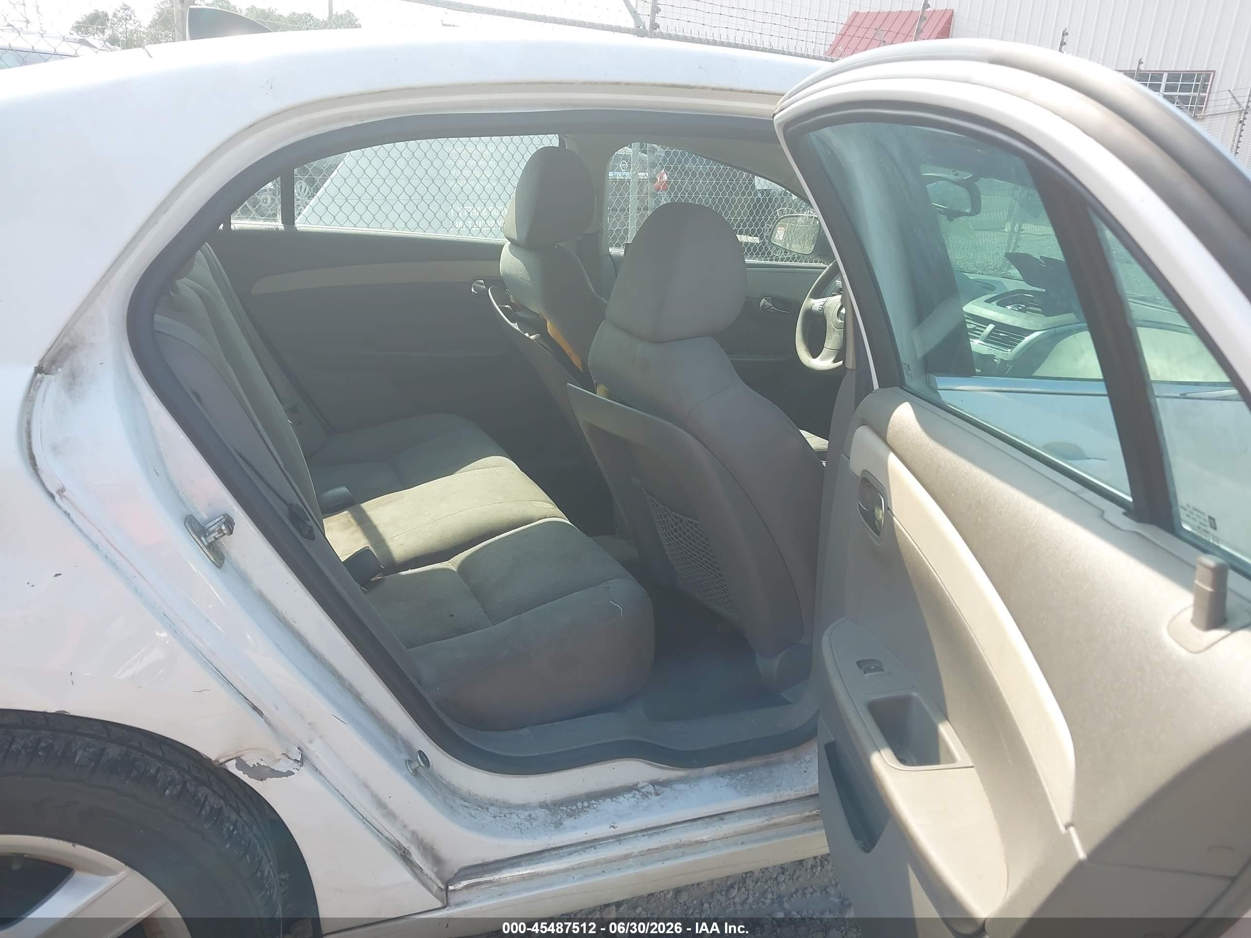 2012 Chevrolet Malibu Ls White vin: 1G1ZB5E09CF112698