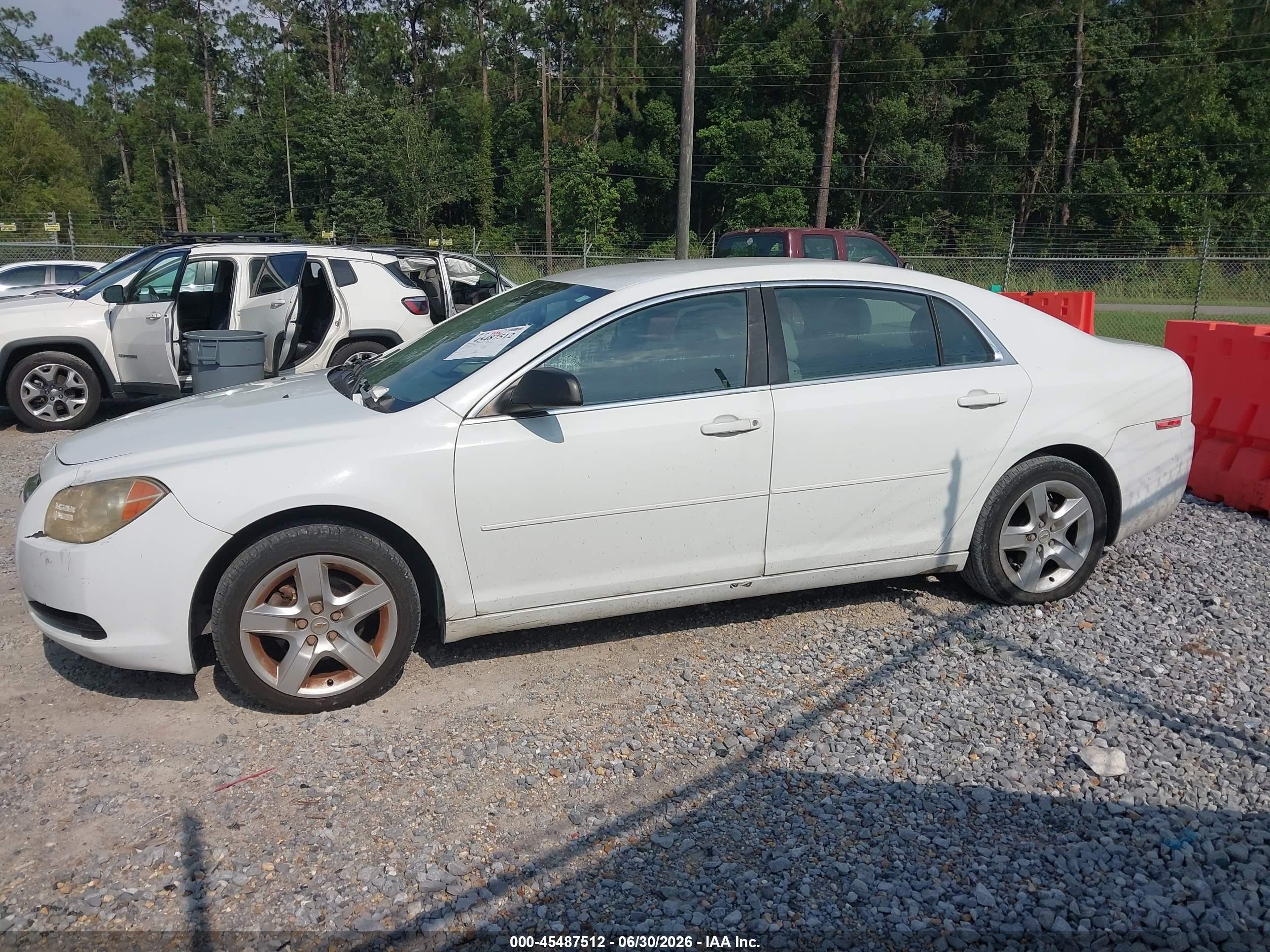 2012 Chevrolet Malibu Ls White vin: 1G1ZB5E09CF112698