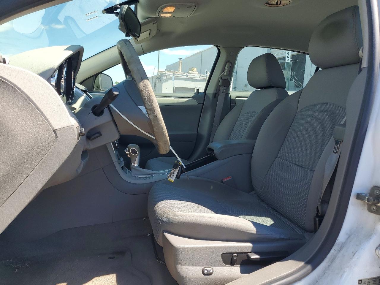 2012 Chevrolet Malibu Ls White vin: 1G1ZB5E09CF173193