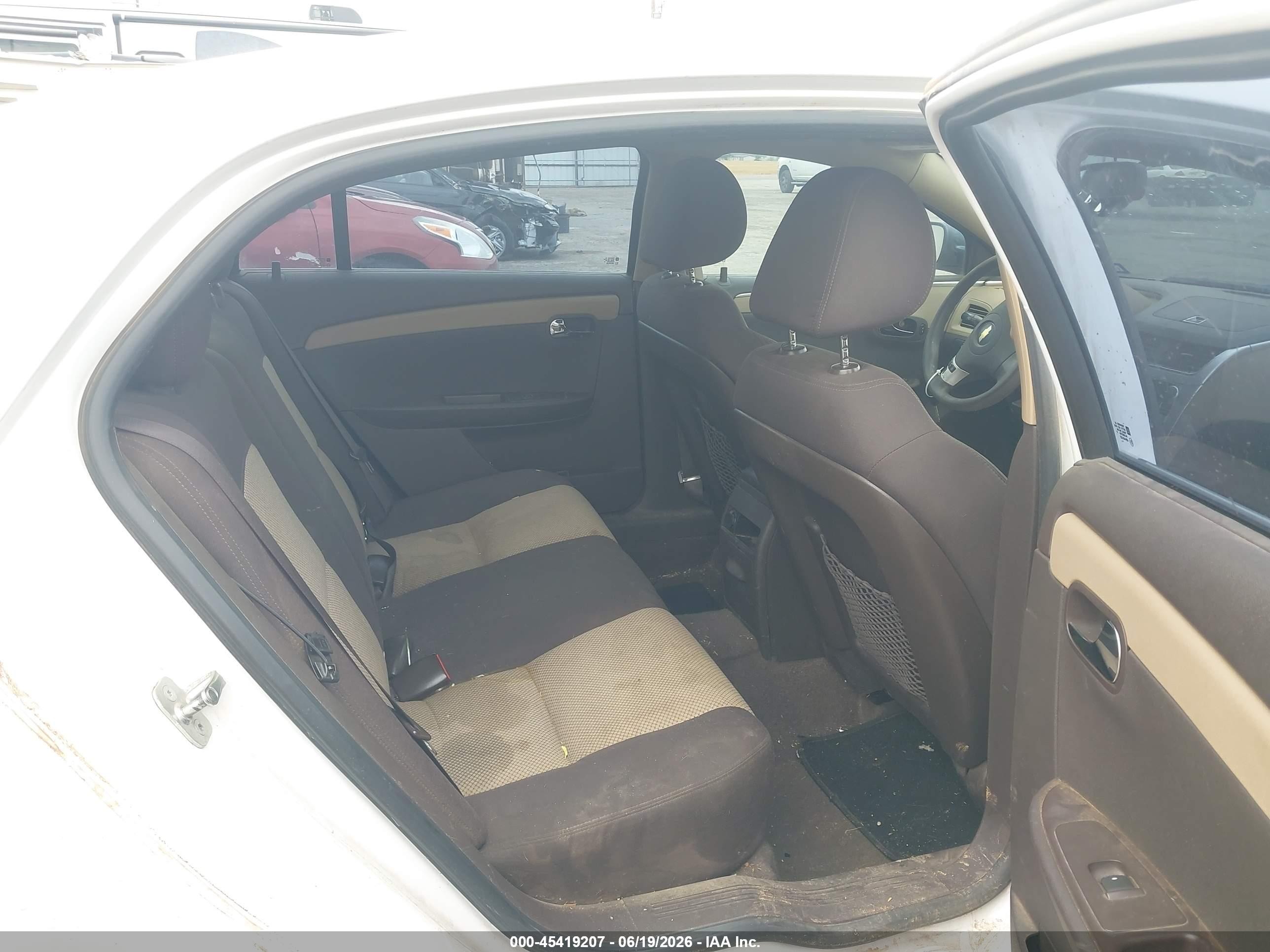 2012 Chevrolet Malibu Ls White vin: 1G1ZB5E0XCF239010
