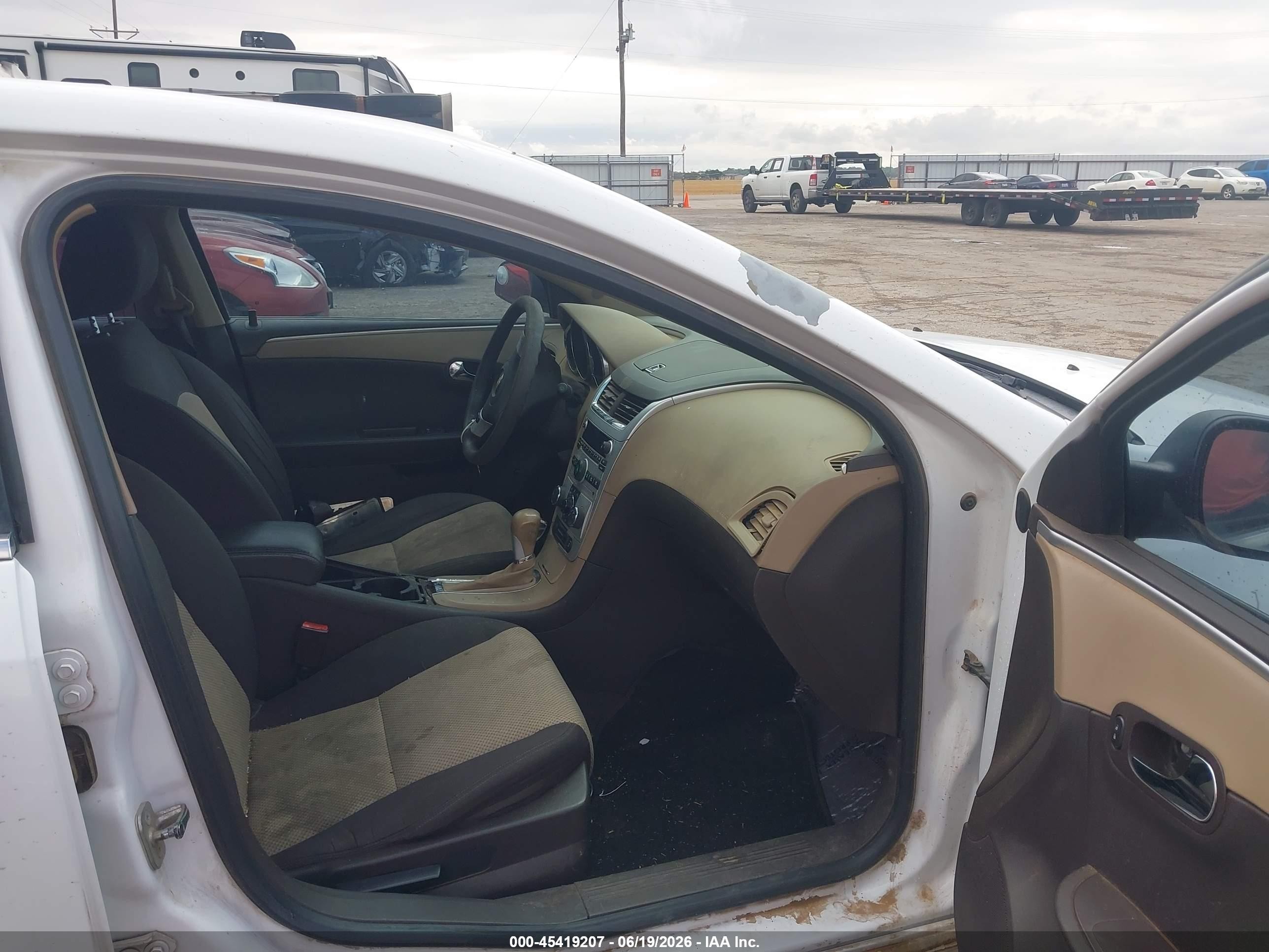 2012 Chevrolet Malibu Ls White vin: 1G1ZB5E0XCF239010