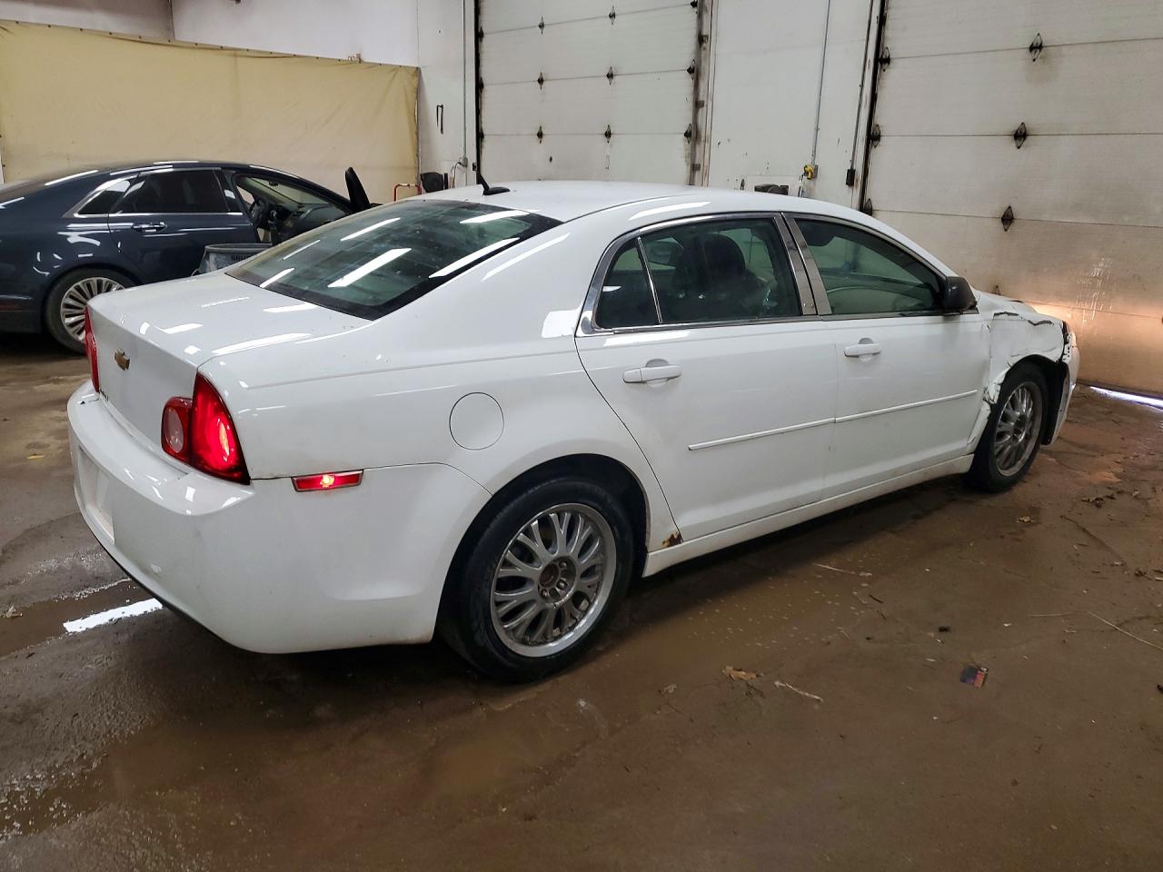 2011 Chevrolet Malibu Ls White vin: 1G1ZB5E10BF362032
