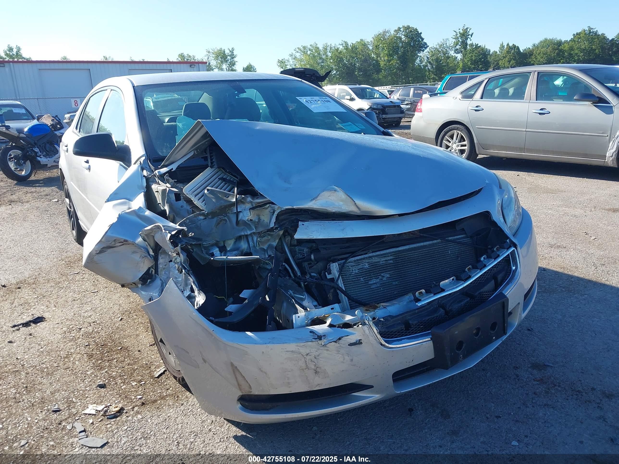 2011 Chevrolet Malibu Ls Серебряный vin: 1G1ZB5E12BF342767
