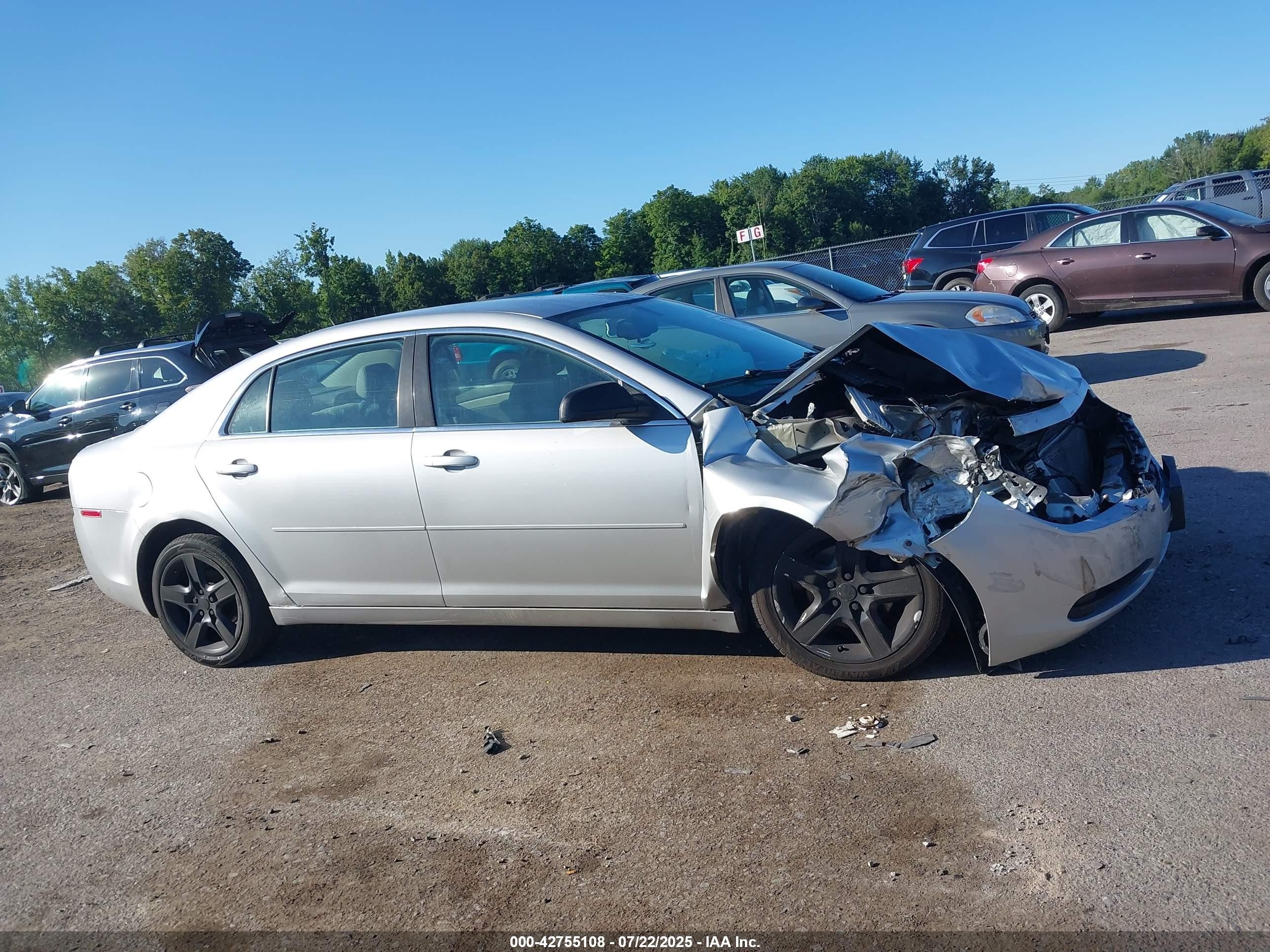 2011 Chevrolet Malibu Ls Серебряный vin: 1G1ZB5E12BF342767