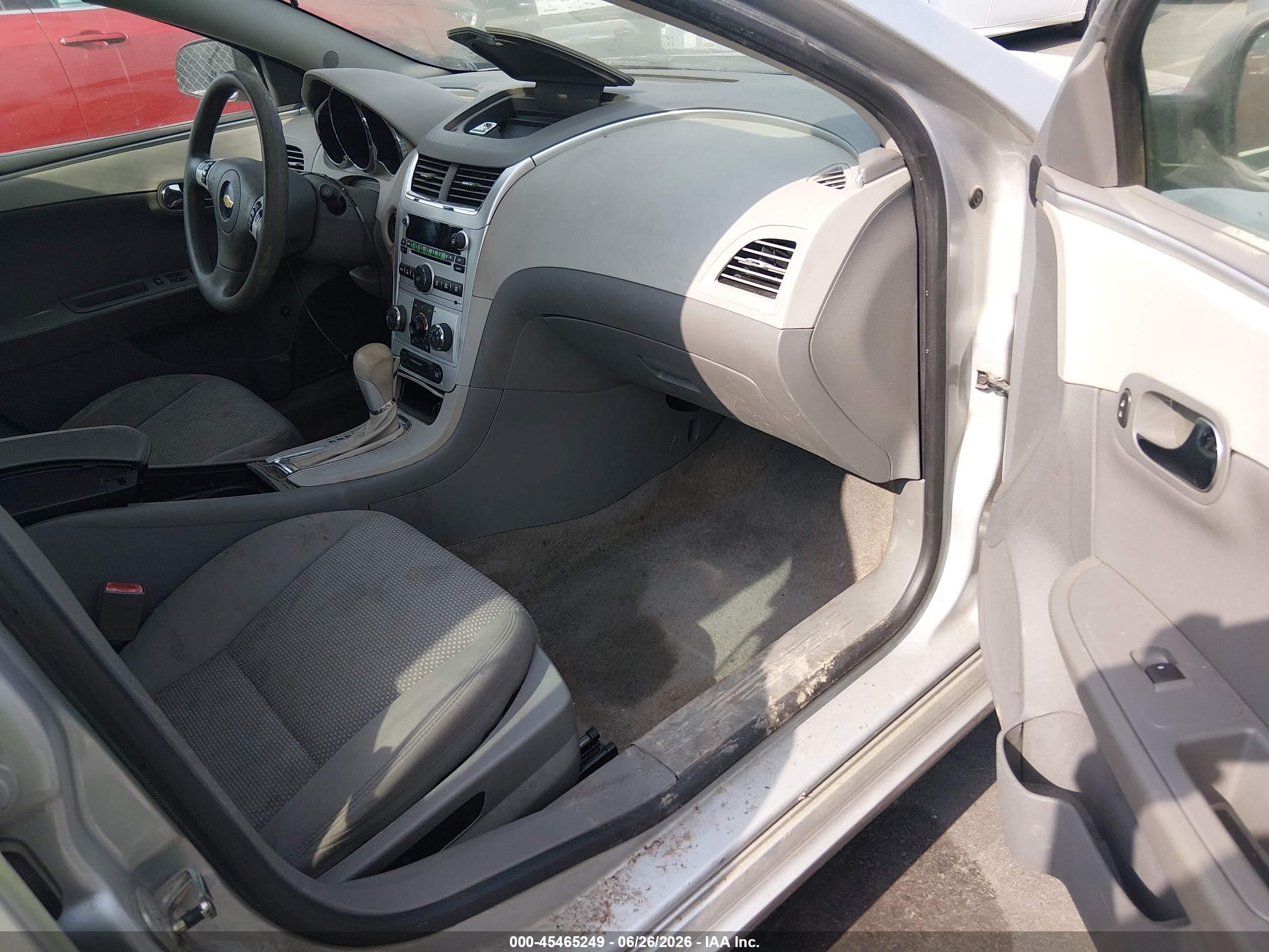 2011 Chevrolet Malibu Ls Silver vin: 1G1ZB5E14BF289926