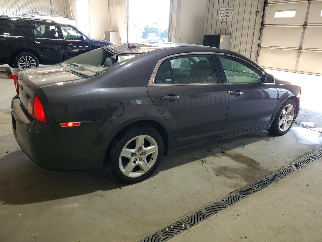 2011 Chevrolet Malibu Ls Gray vin: 1G1ZB5E15BF276134