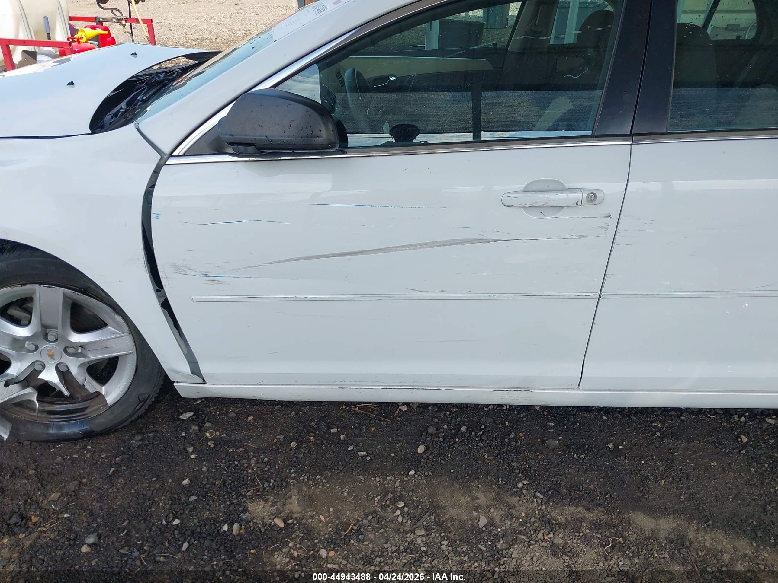 2011 Chevrolet Malibu Ls Белый vin: 1G1ZB5E16BF165866