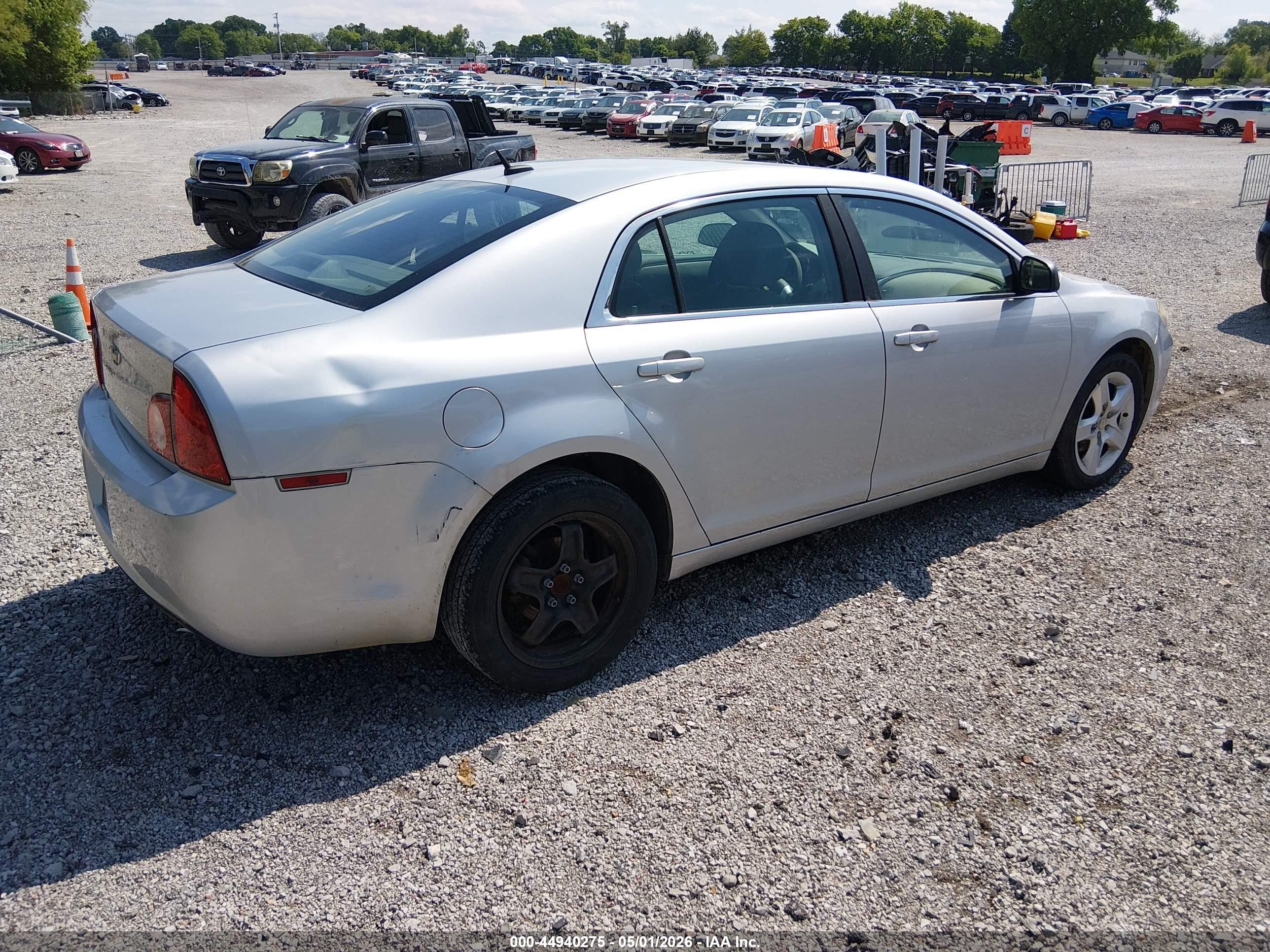 2011 Chevrolet Malibu Ls Silver vin: 1G1ZB5E16BF177290