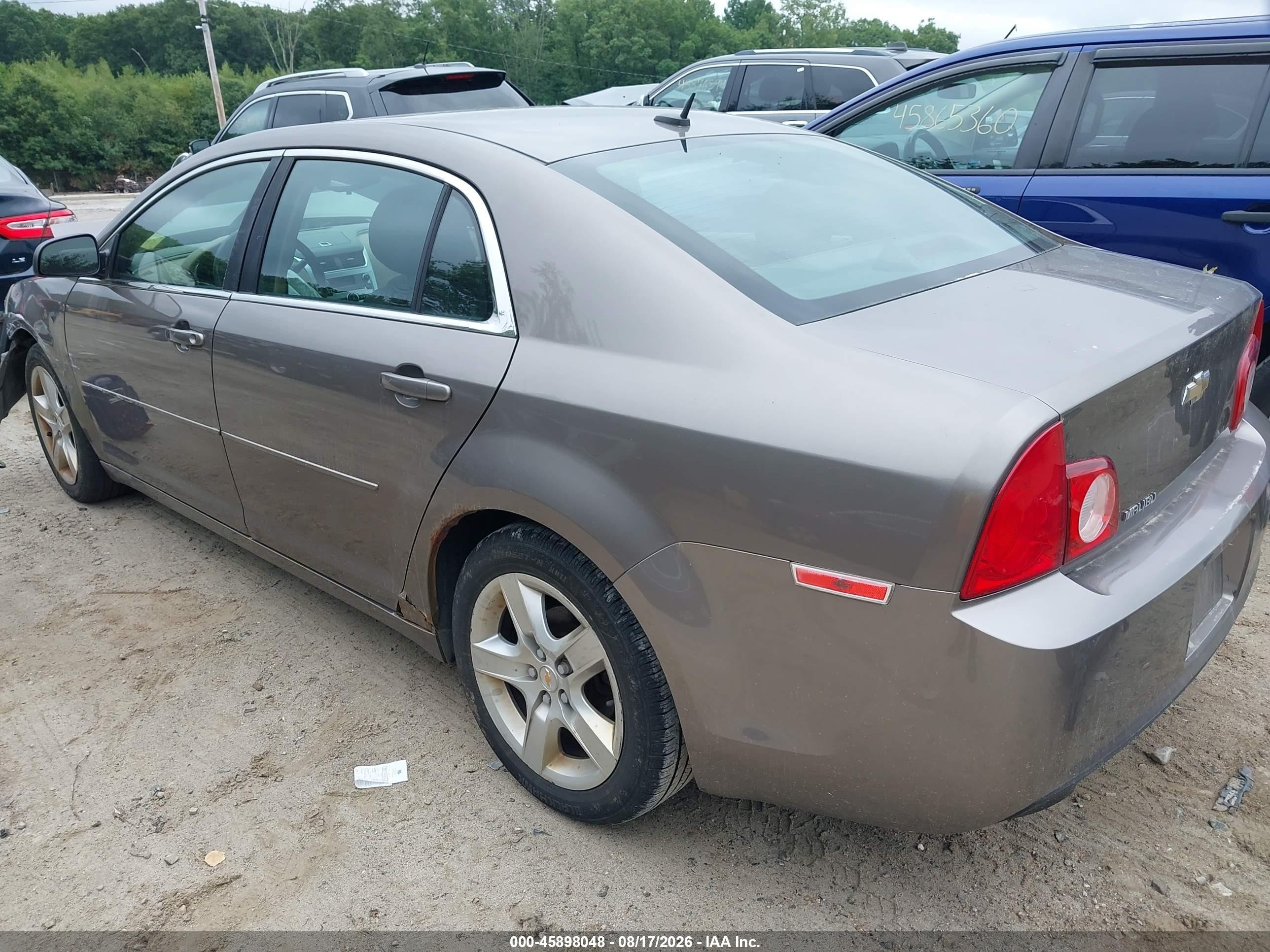 2011 Chevrolet Malibu Ls Champagne vin: 1G1ZB5E17BF272182