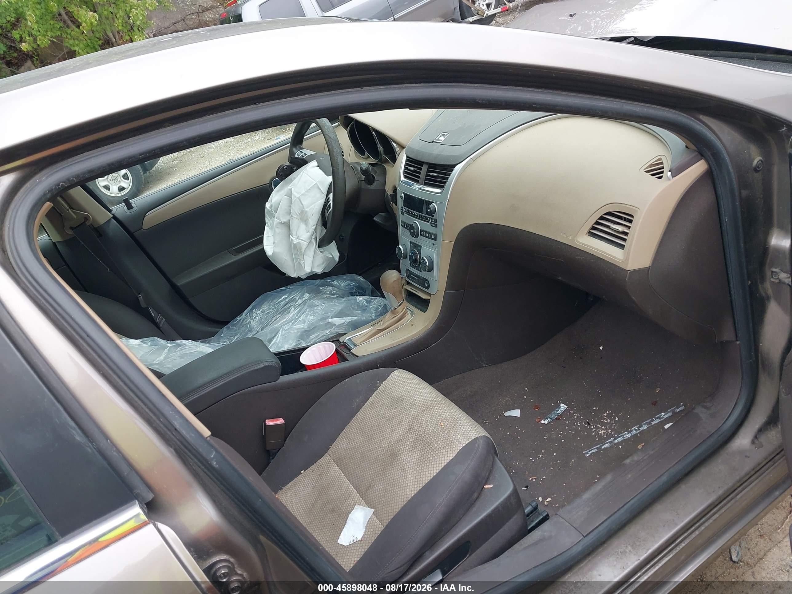 2011 Chevrolet Malibu Ls Champagne vin: 1G1ZB5E17BF272182