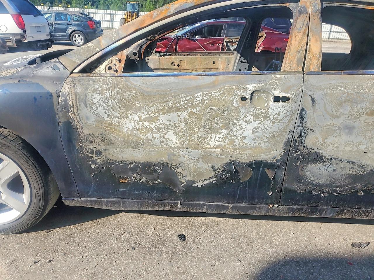 2011 Chevrolet Malibu Ls Burn vin: 1G1ZB5E17BF329528