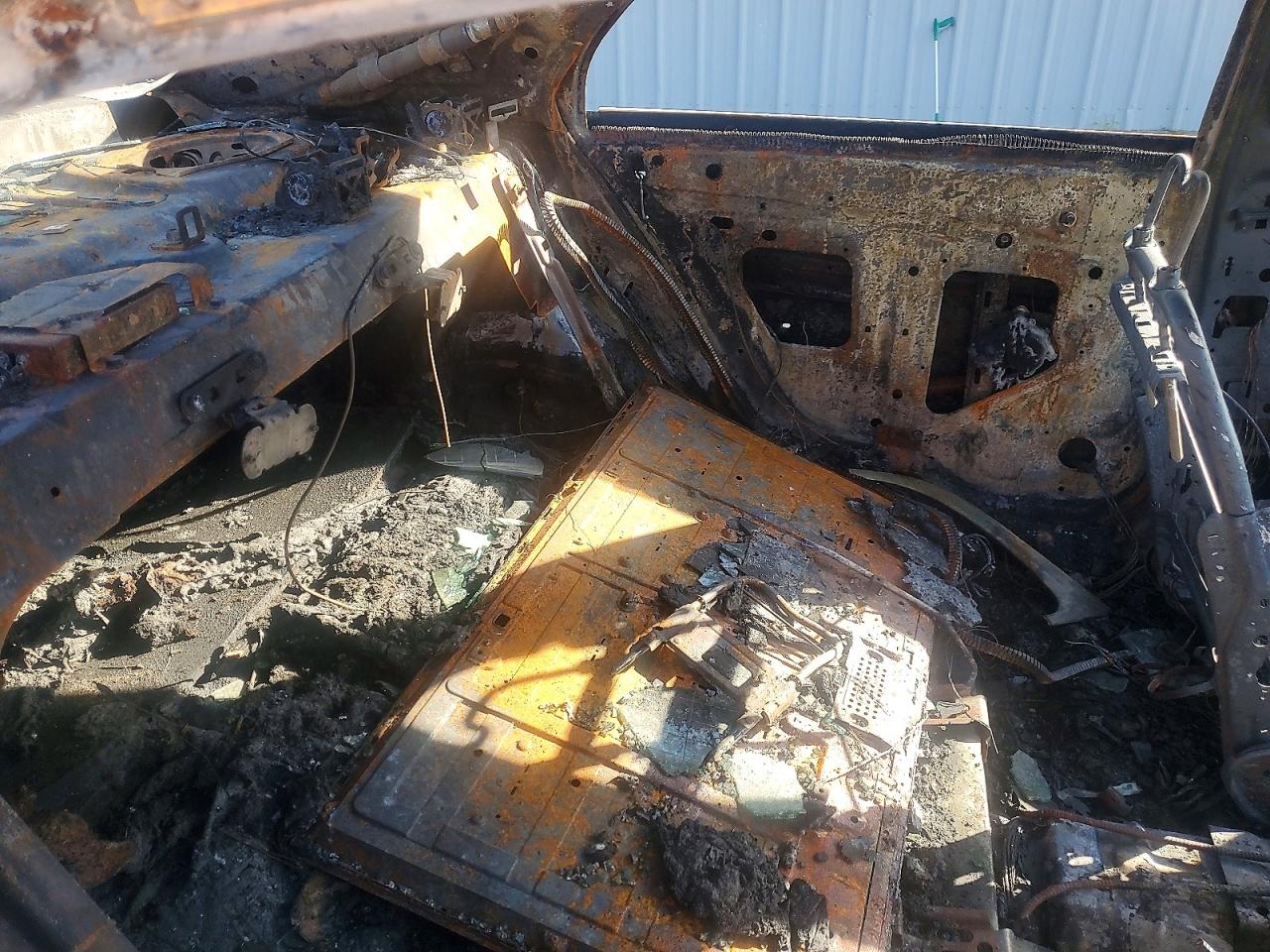 2011 Chevrolet Malibu Ls Burn vin: 1G1ZB5E17BF329528