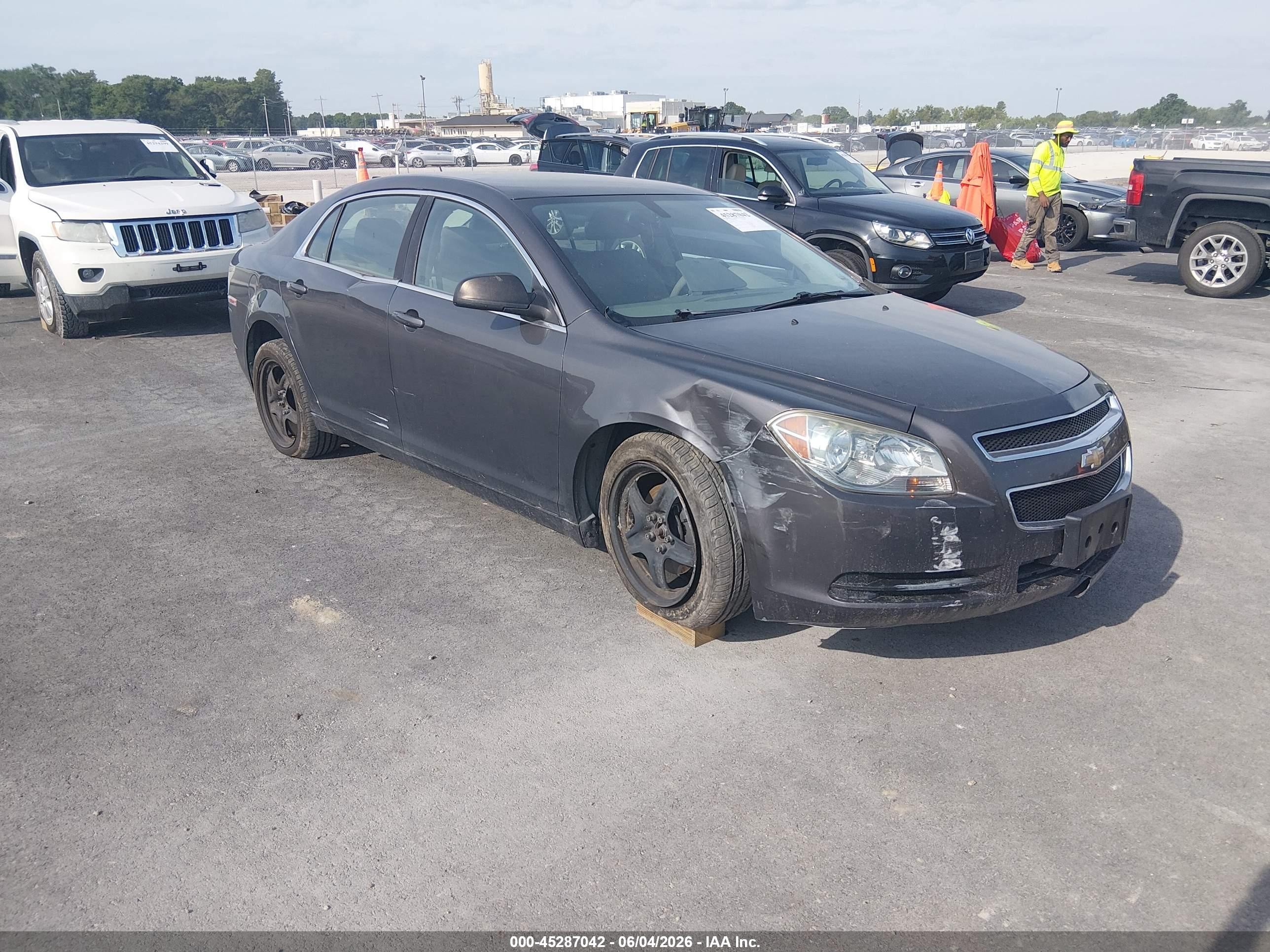2011 Chevrolet Malibu Ls Gray vin: 1G1ZB5E18BF119570