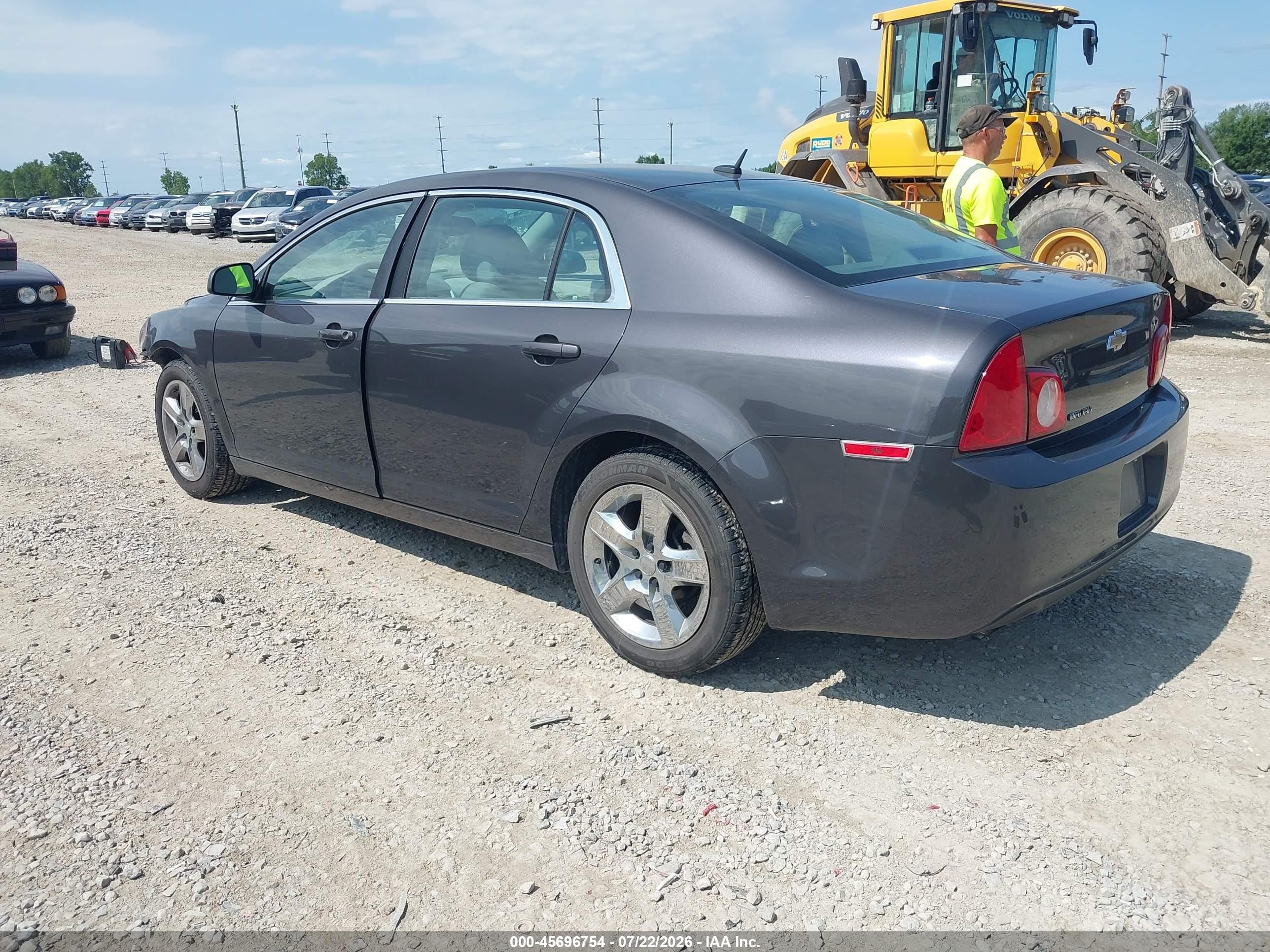 2011 Chevrolet Malibu Ls Золотой vin: 1G1ZB5E18BF263264