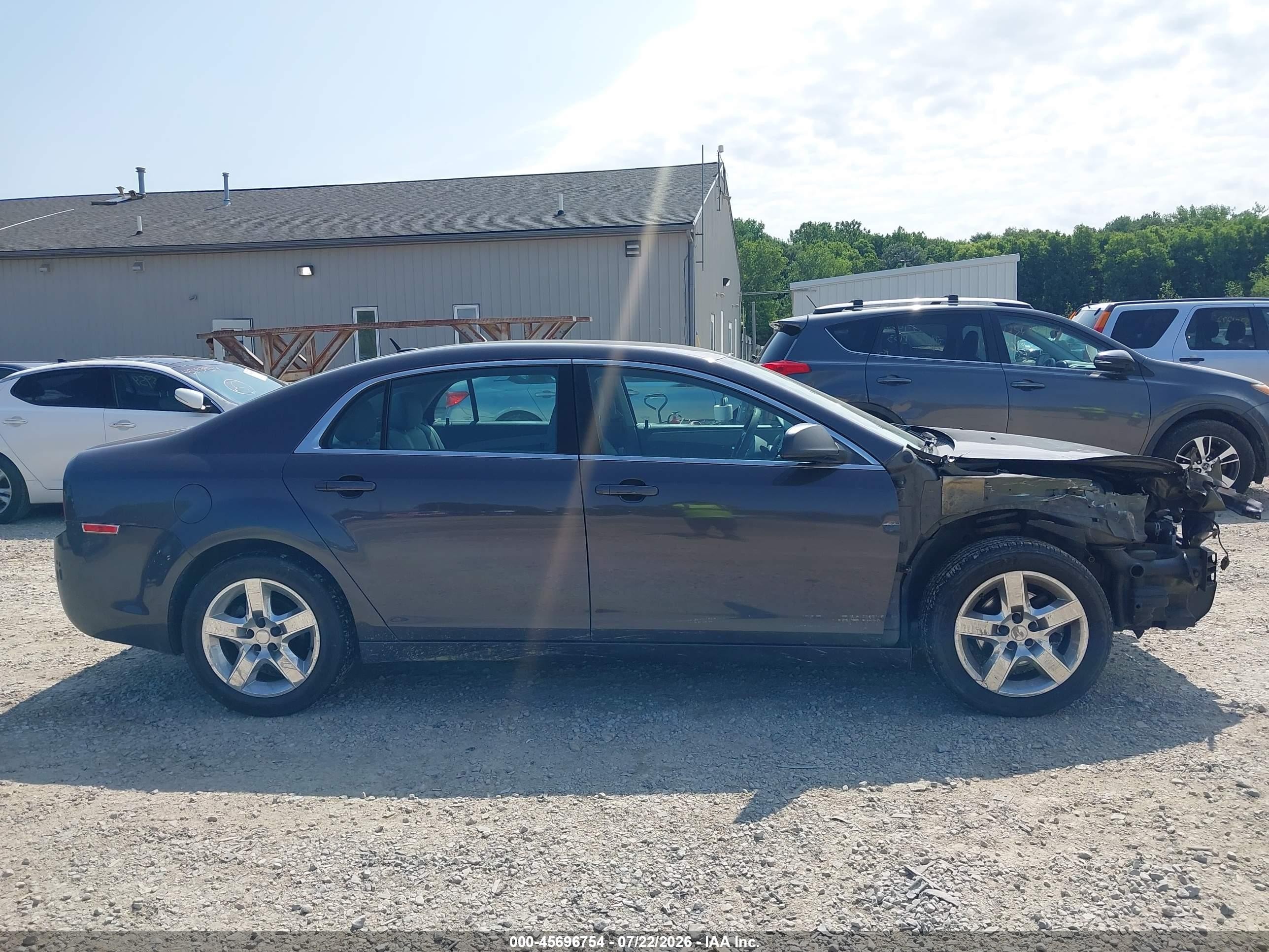 2011 Chevrolet Malibu Ls Золотой vin: 1G1ZB5E18BF263264