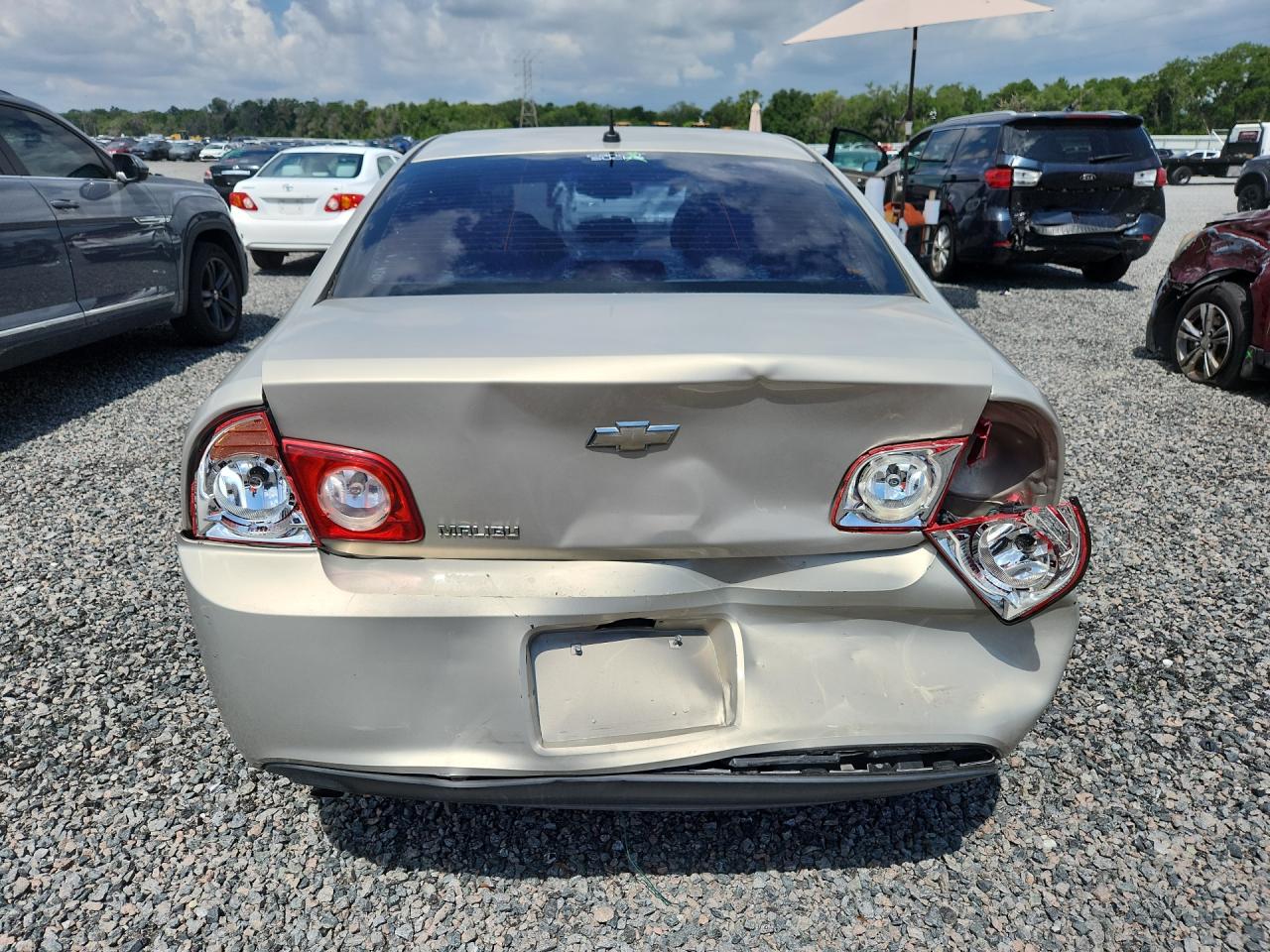2011 Chevrolet Malibu Ls Gold vin: 1G1ZB5E18BF282705