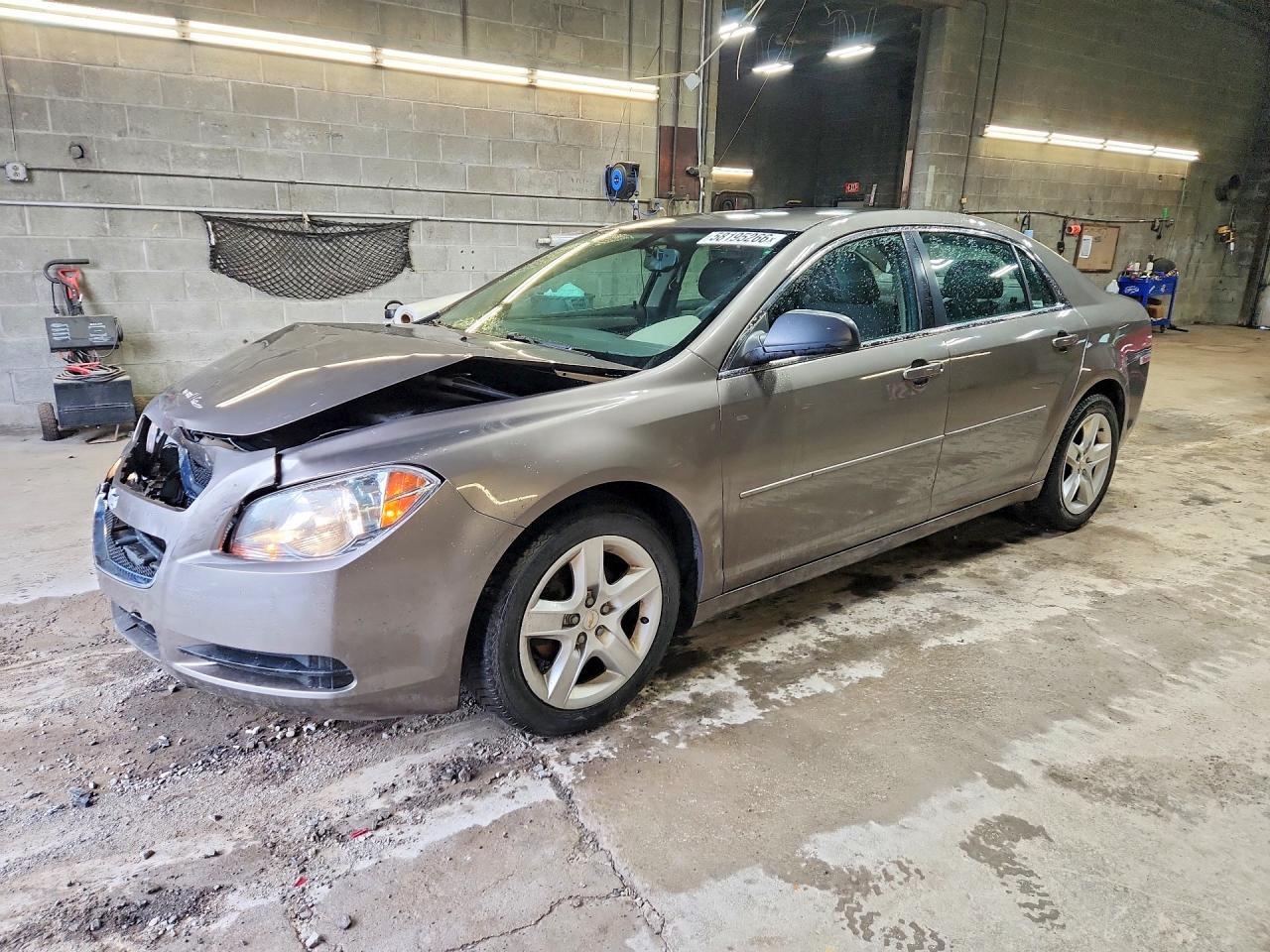 2011 Chevrolet Malibu Ls Beige vin: 1G1ZB5E19BF202716