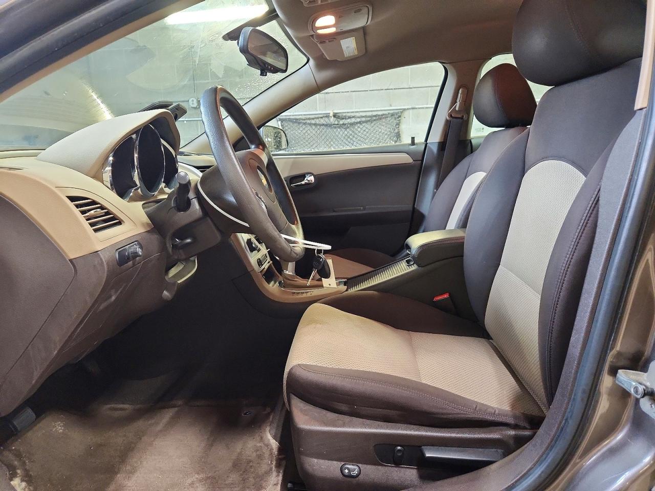 2011 Chevrolet Malibu Ls Beige vin: 1G1ZB5E19BF202716