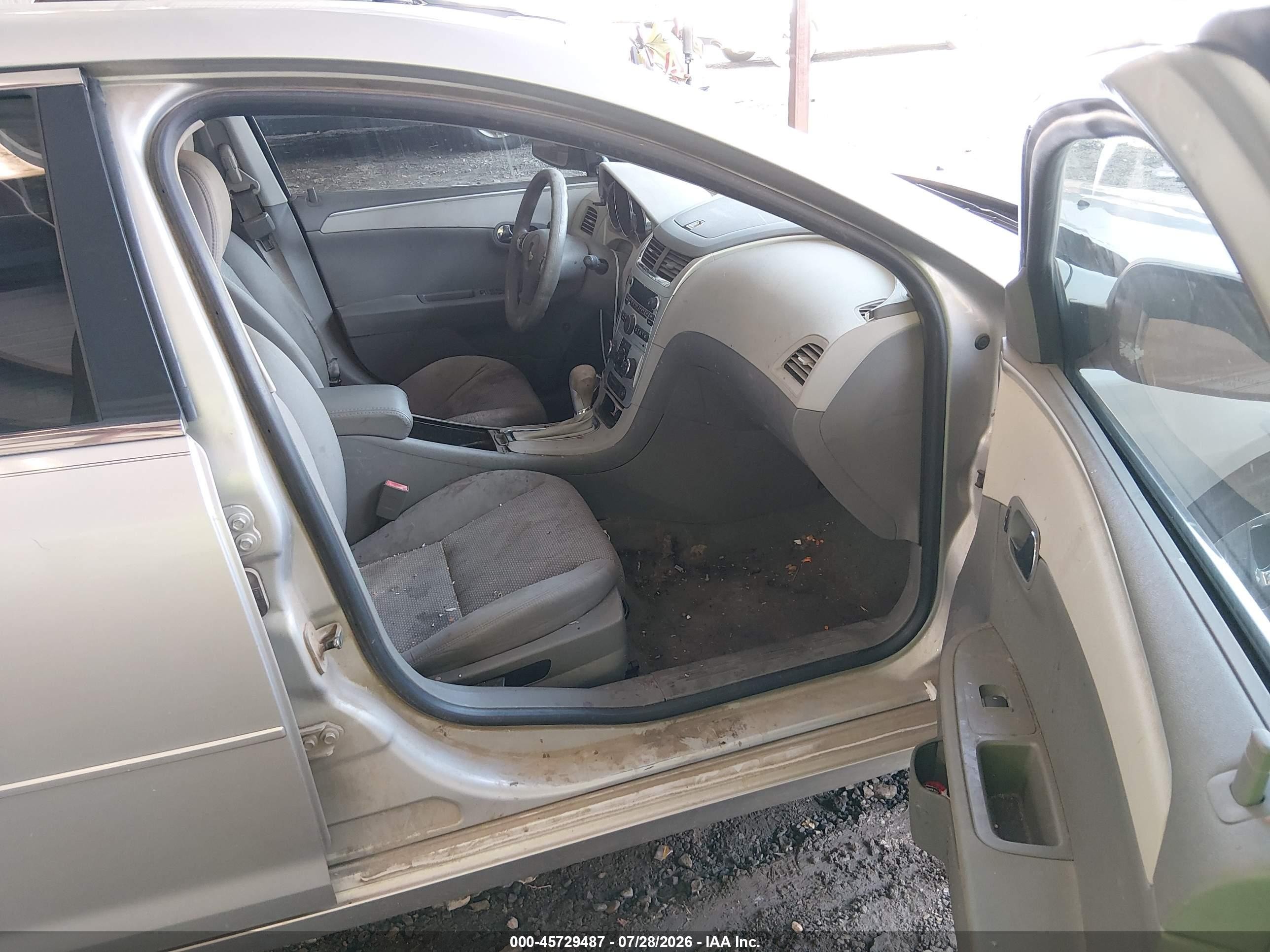 2011 Chevrolet Malibu Ls Silver vin: 1G1ZB5E19BF295771